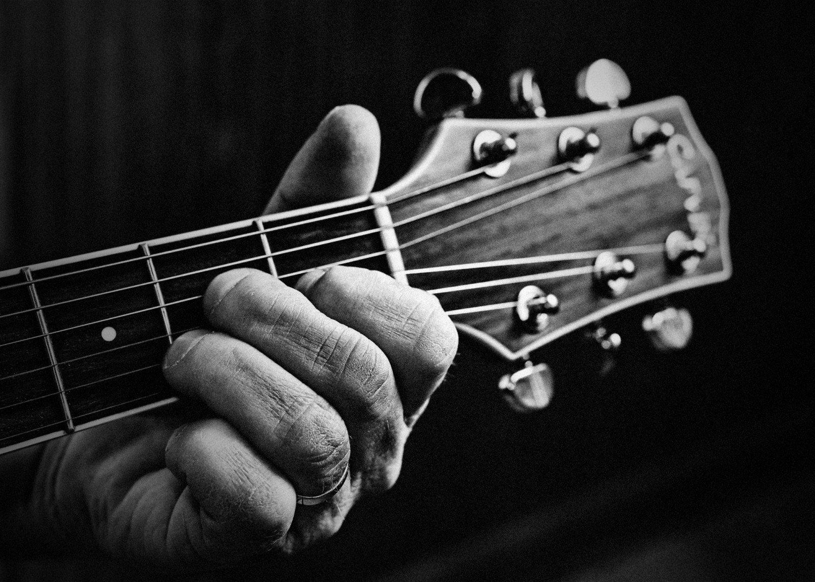 ¡Dale un sonido jazzy a tu guitarra!