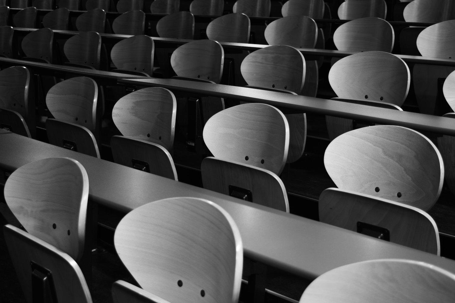 No tengas más miedo a hablar en salas de conferencias.