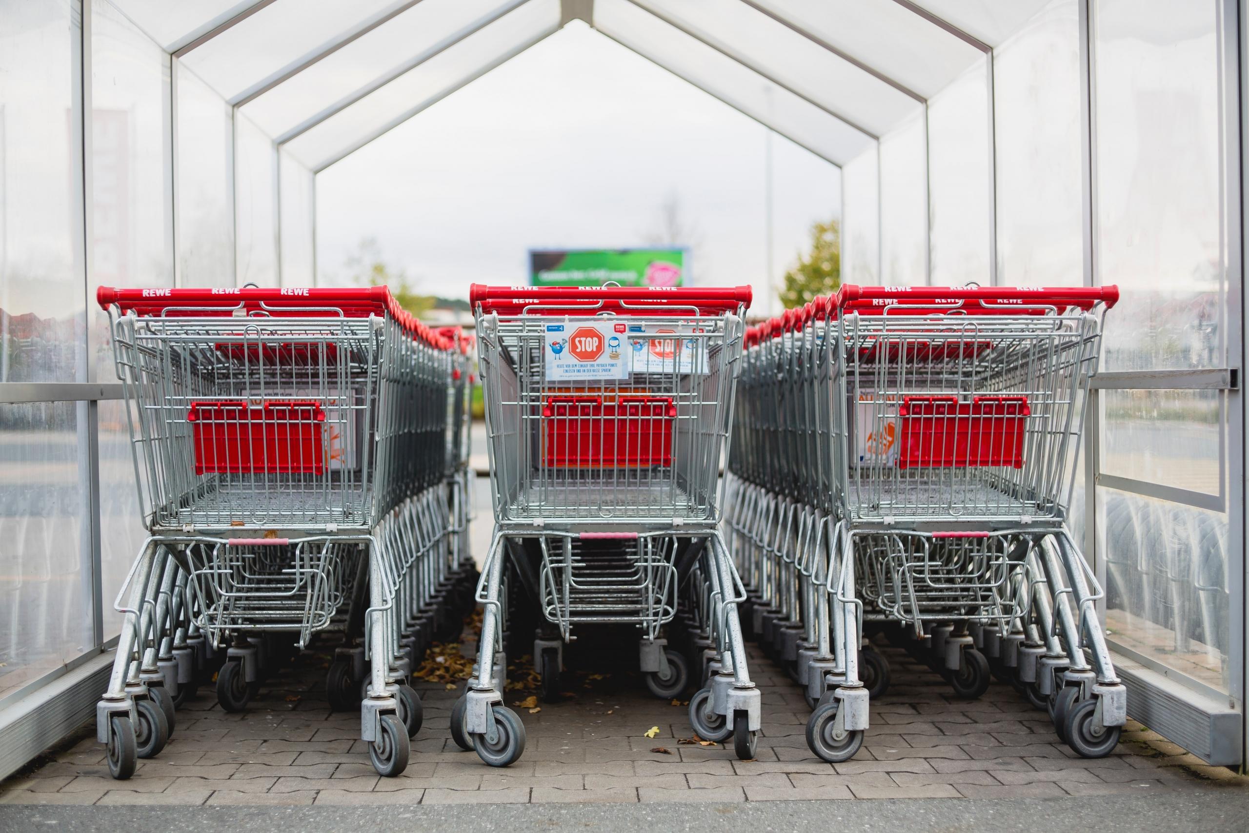 vivir y trabajar en portugal: Grupos de hipermercados.