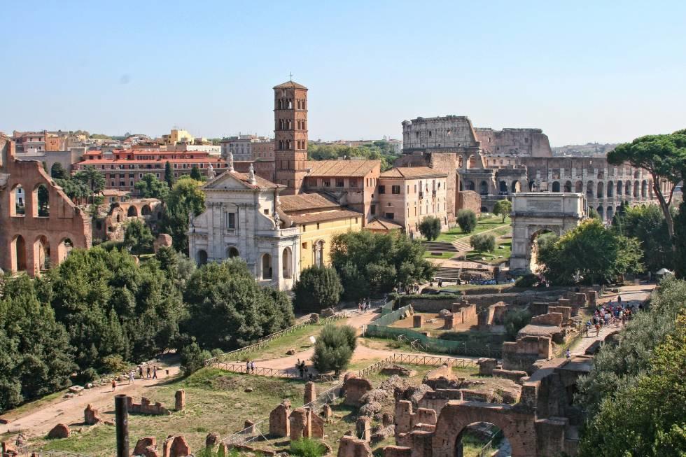 Monumentos de Roma vistos desde lejos.