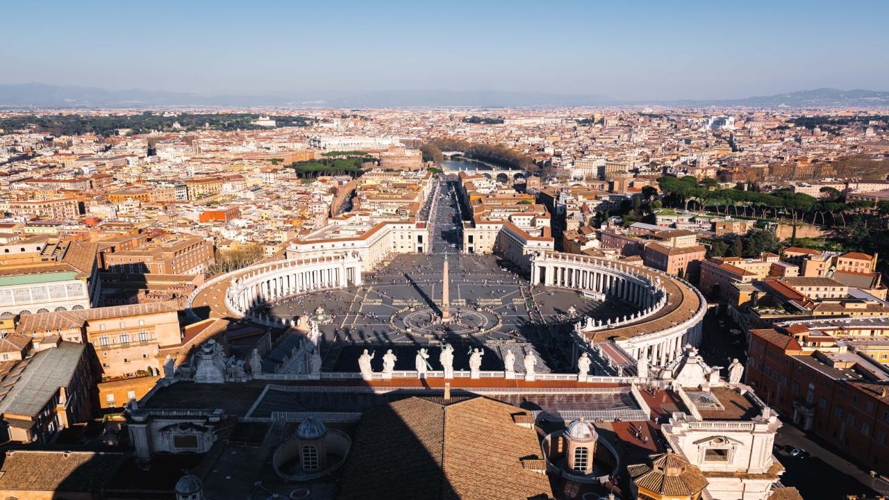 Plaza de San Pedro en el Vaticano.