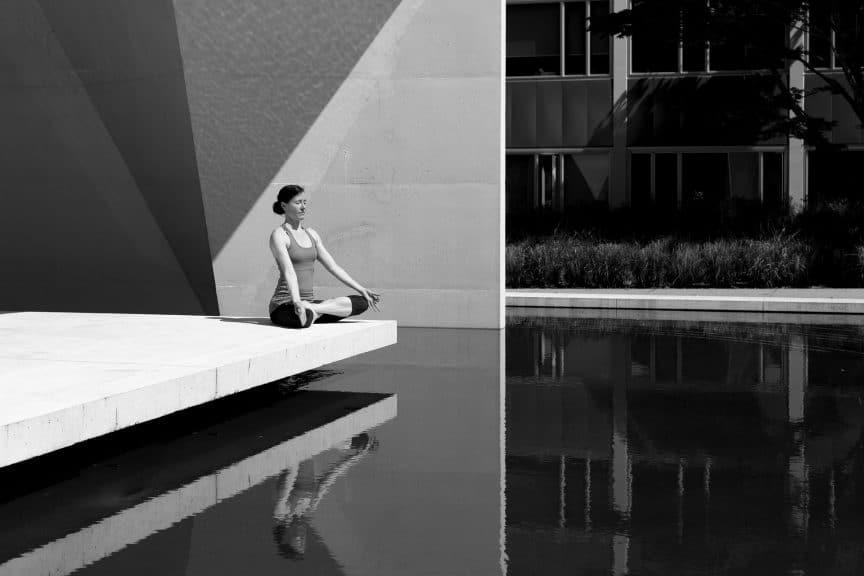 Qué es el sivananda yoga