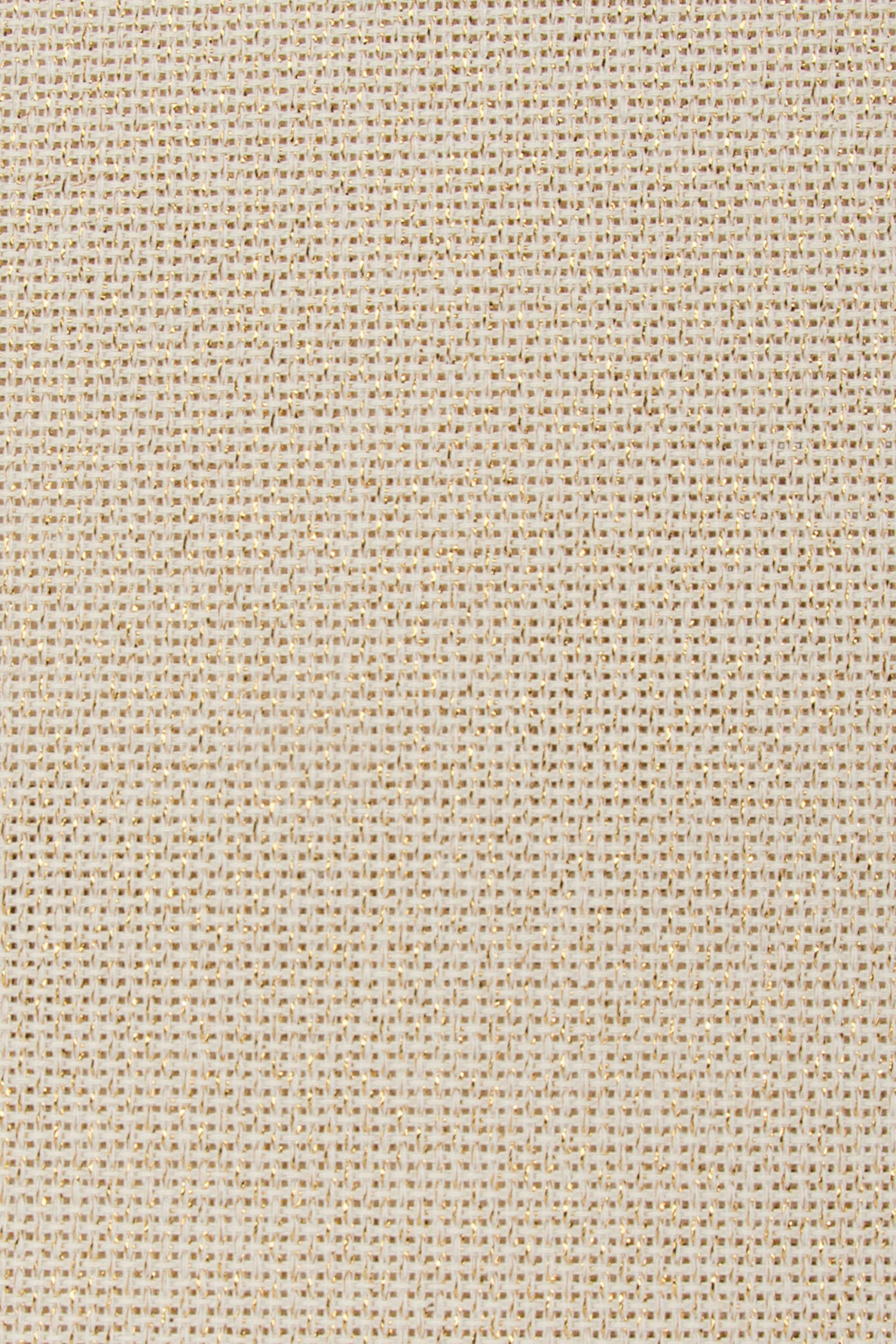 Tipo de tela Ainda, una tela especial para hacer bordados de punto de cruz.