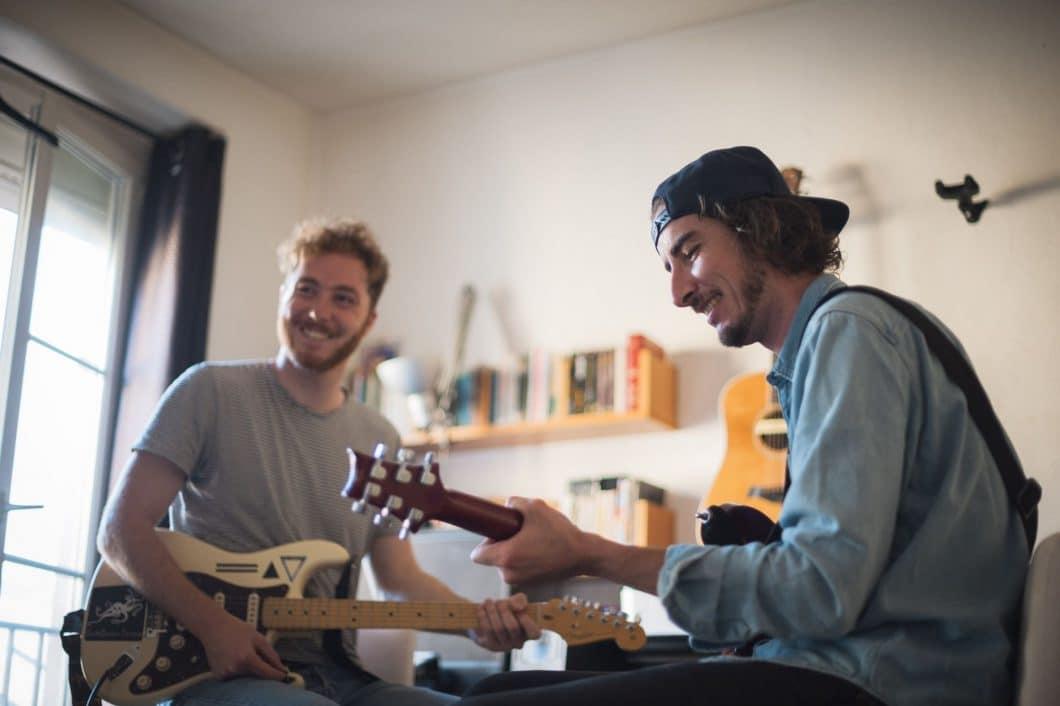 Identificar los sonidos en la guitarra siendo principiante