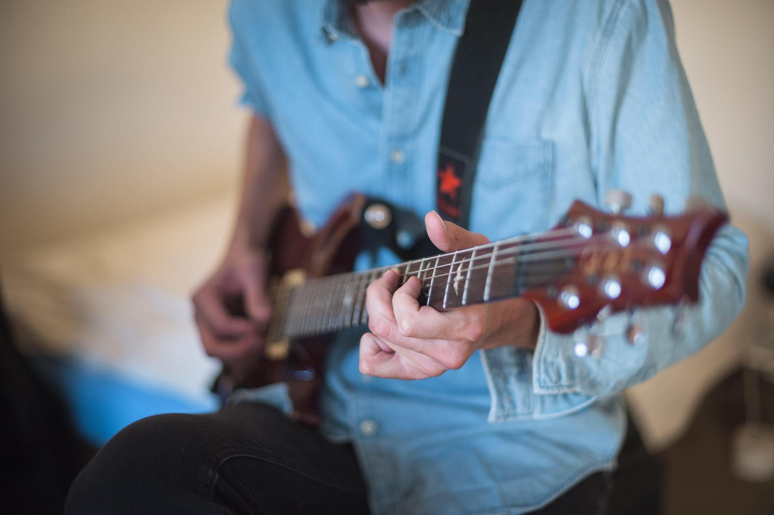 tipos de guitarra acustica