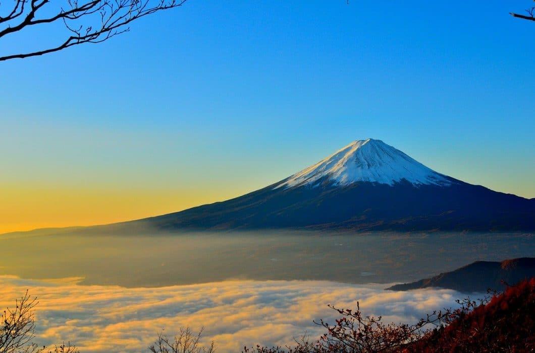 Descubre la historia de la montaña nipona