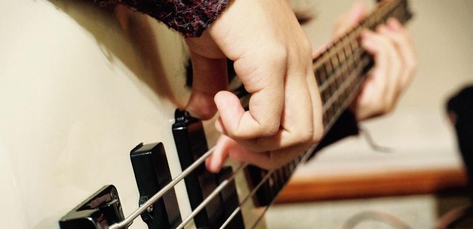 ¿Cómo escoger un buen profesor de bajo?