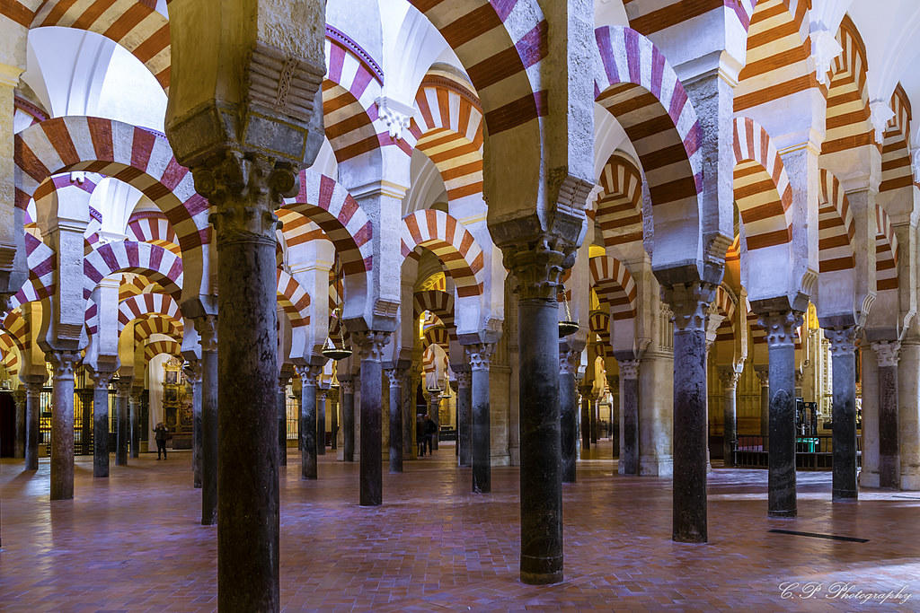 Mezquita y catedral en España.