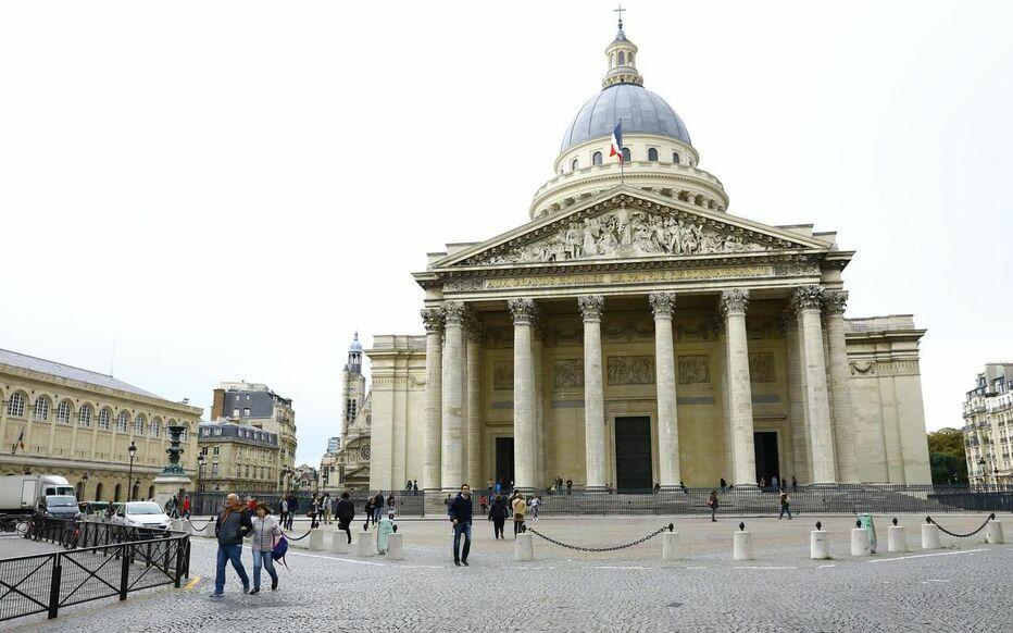 Plaza del Panteón.