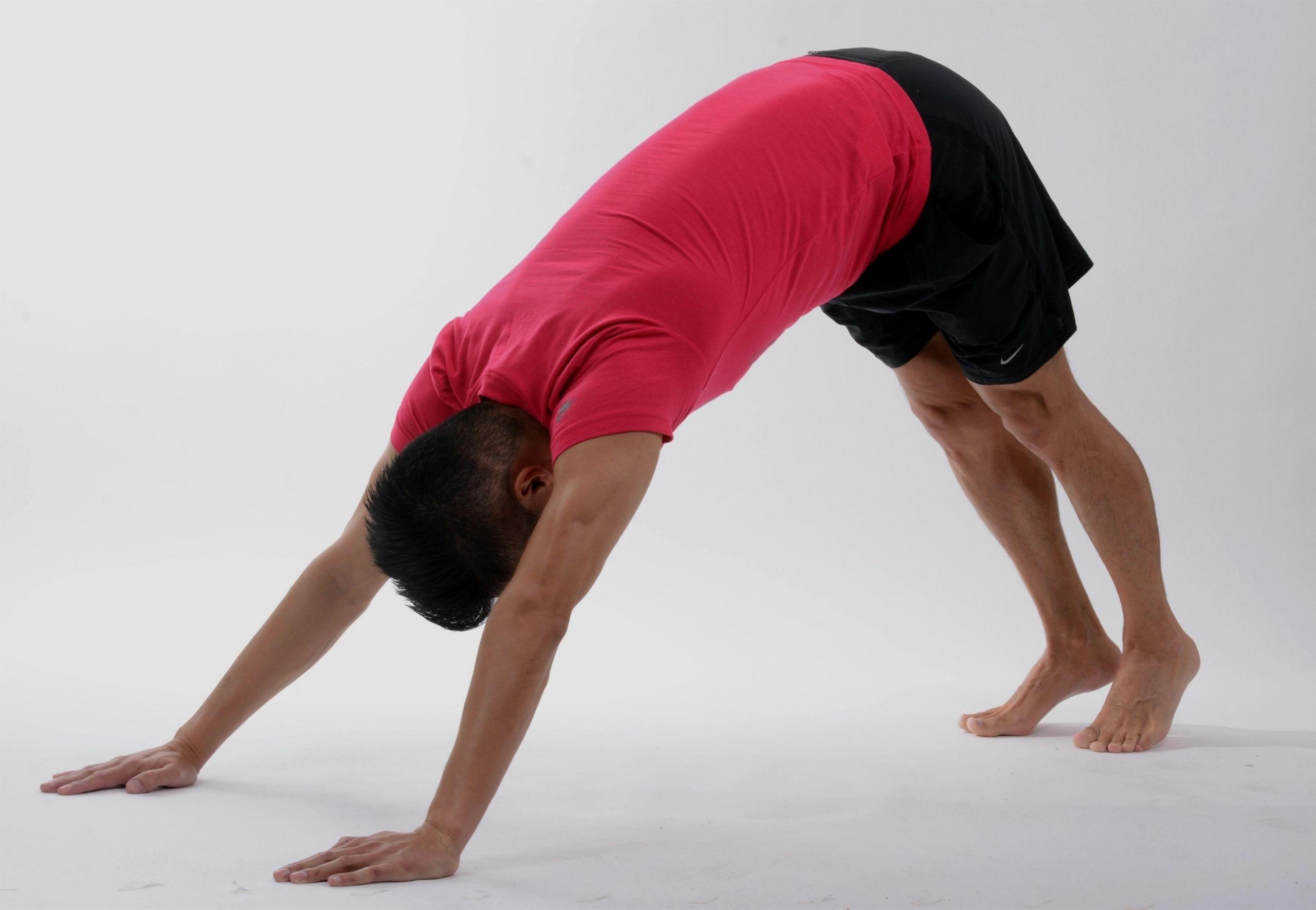 Etapas de yoga masculino