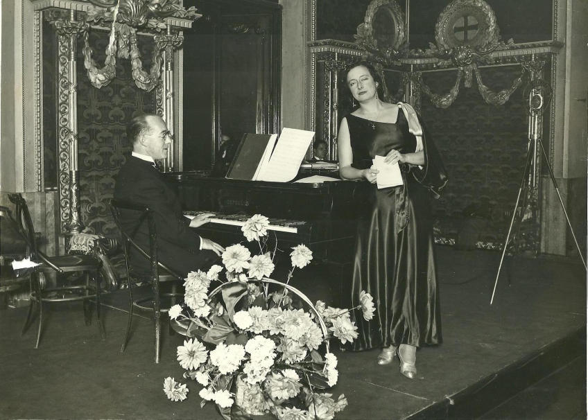 pianista española famosa del siglo XX