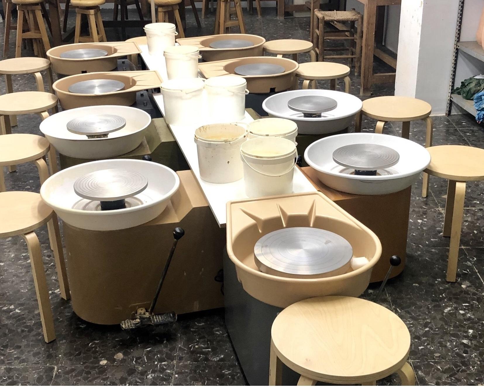 Cómo convertirse en profesor de cerámica