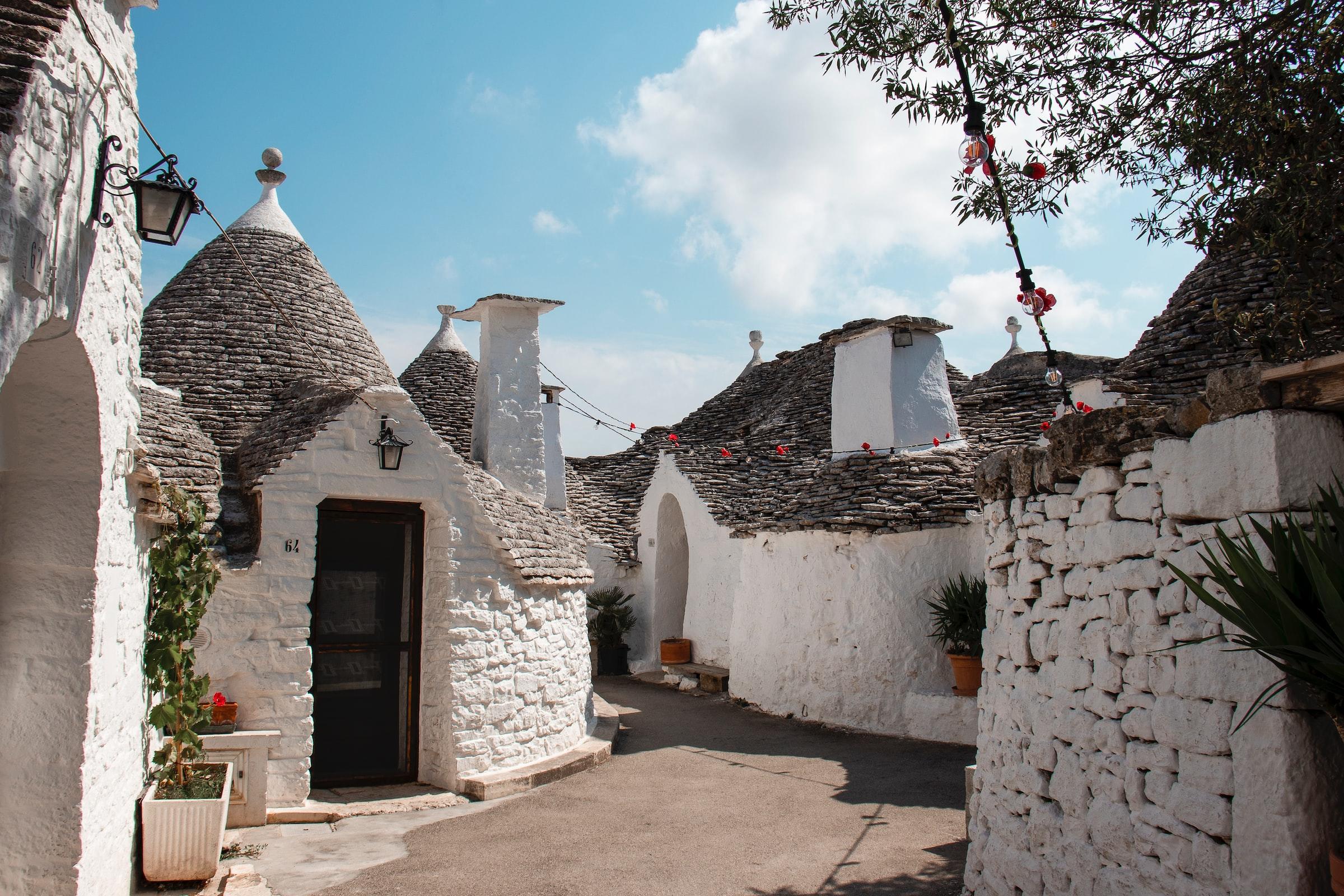 region italiana puglia trullis