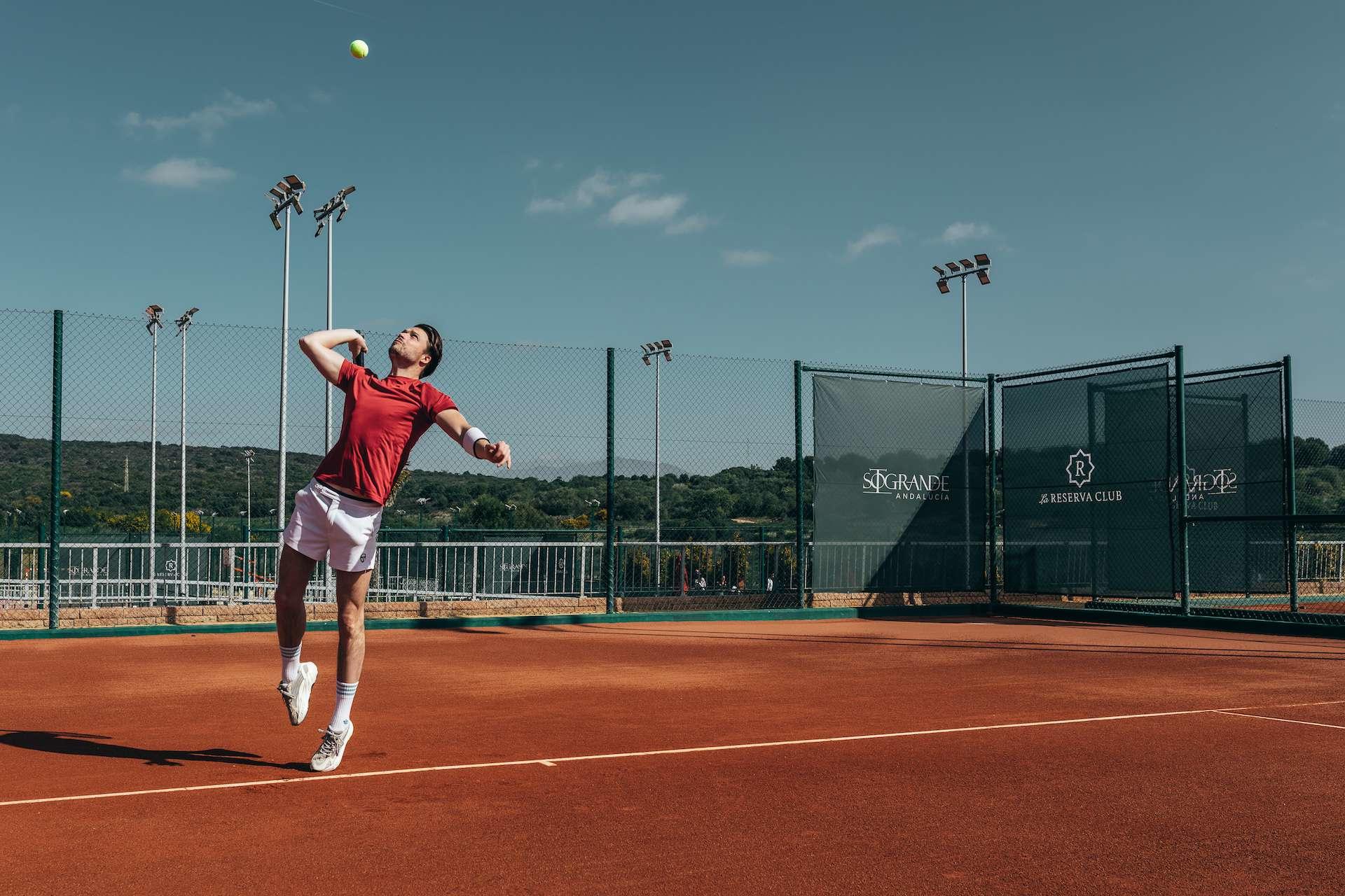 encontrar un buen profesor de tenis