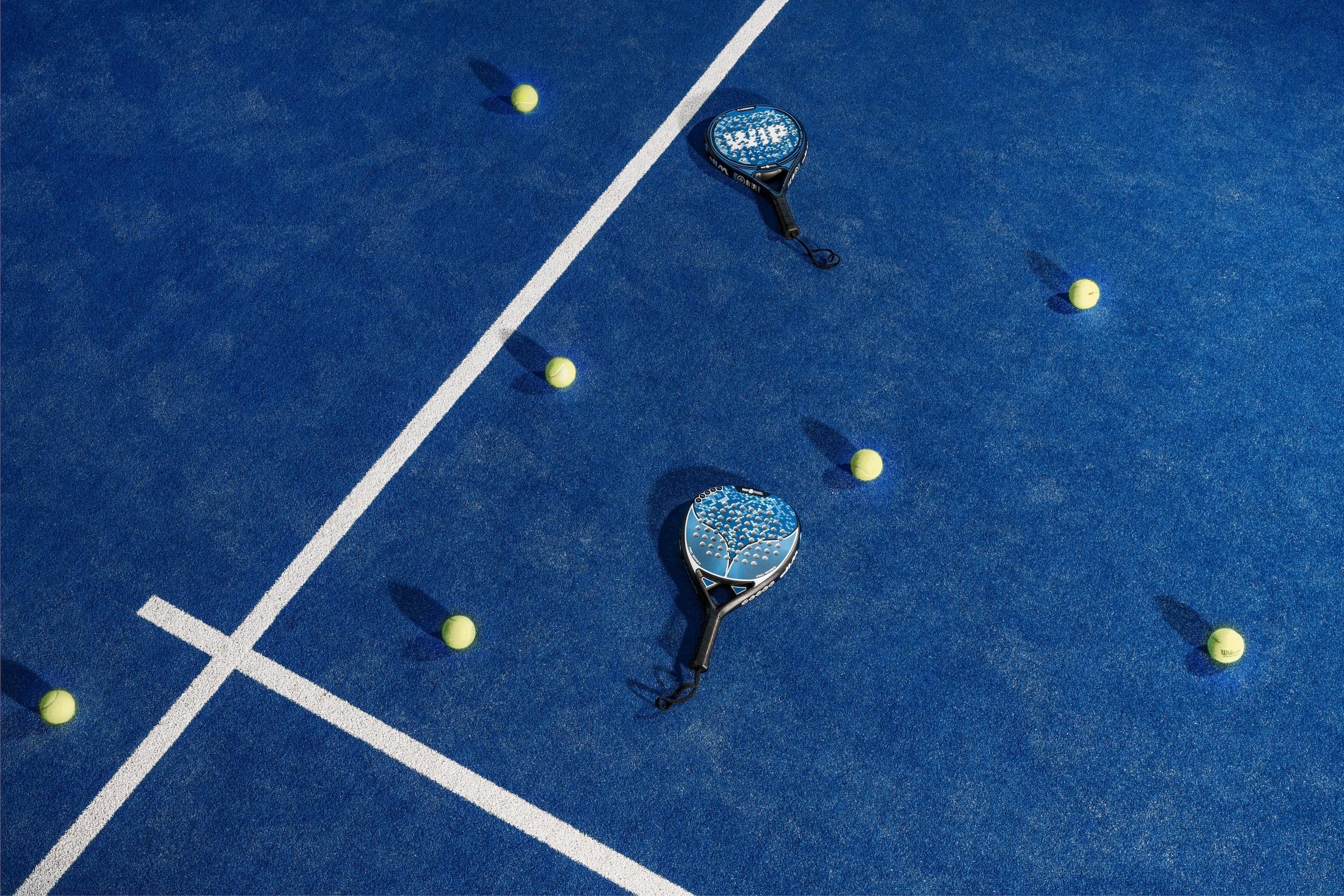 clase de padel raquetas