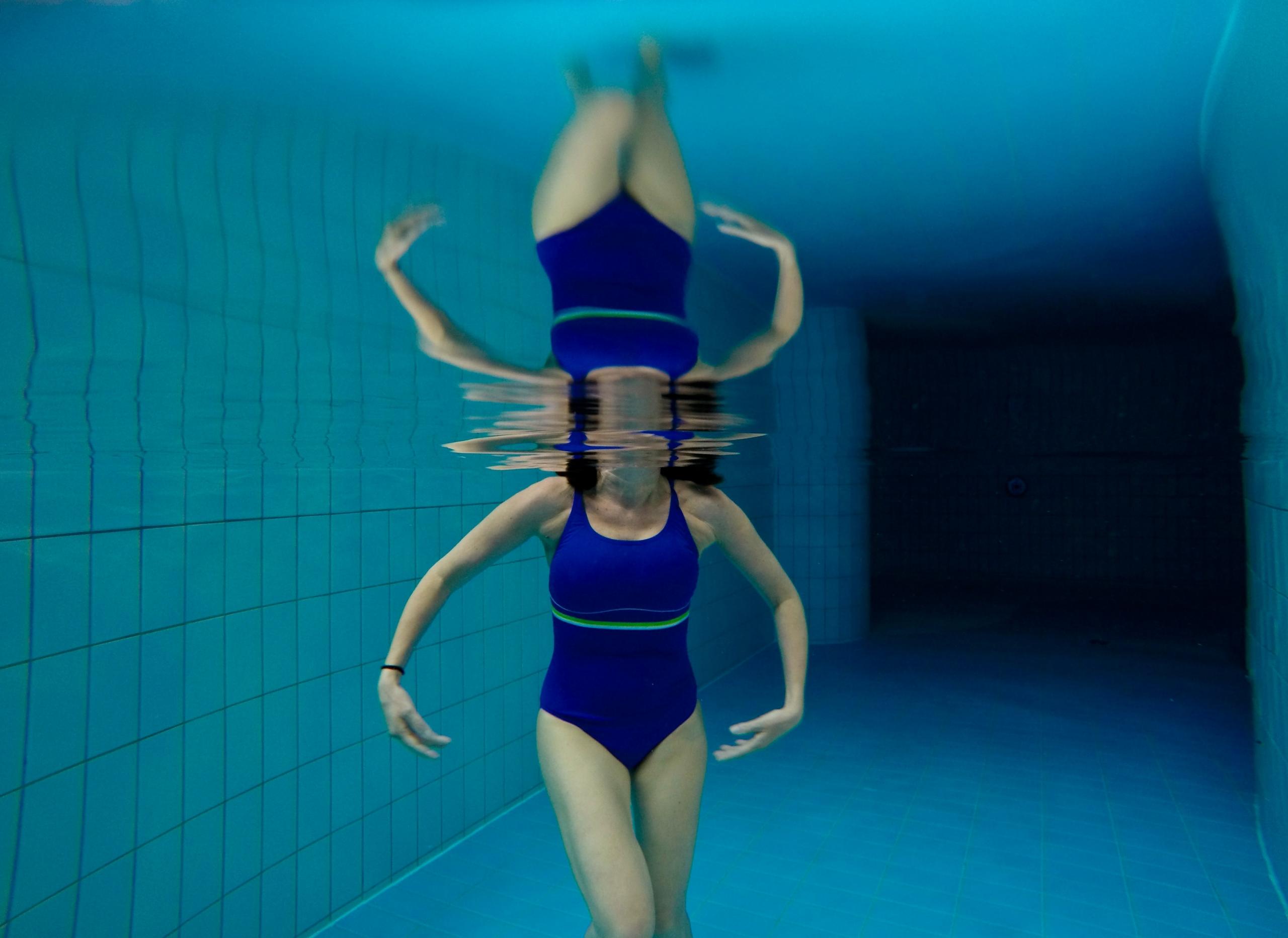 ejercicio de natacion sincronizada