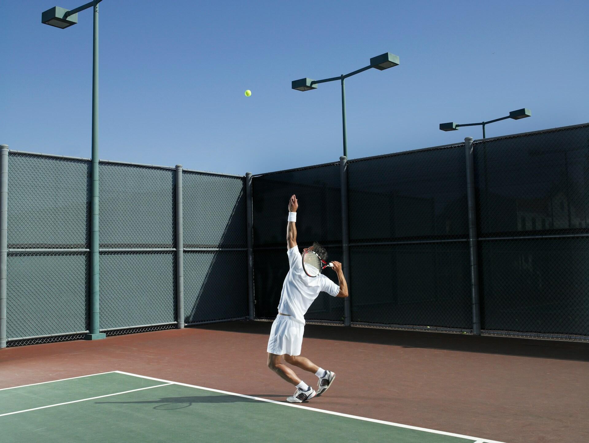 Saque de tenis