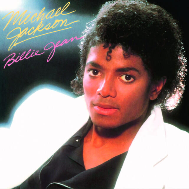 La portada de «Billie Jean» muestra a un Michael Jackson con el pelo rizado, vestido con una chaqueta blanca sobre una camisa negra, mirando directamente al espectador. El título aparece escrito en letras de neón.