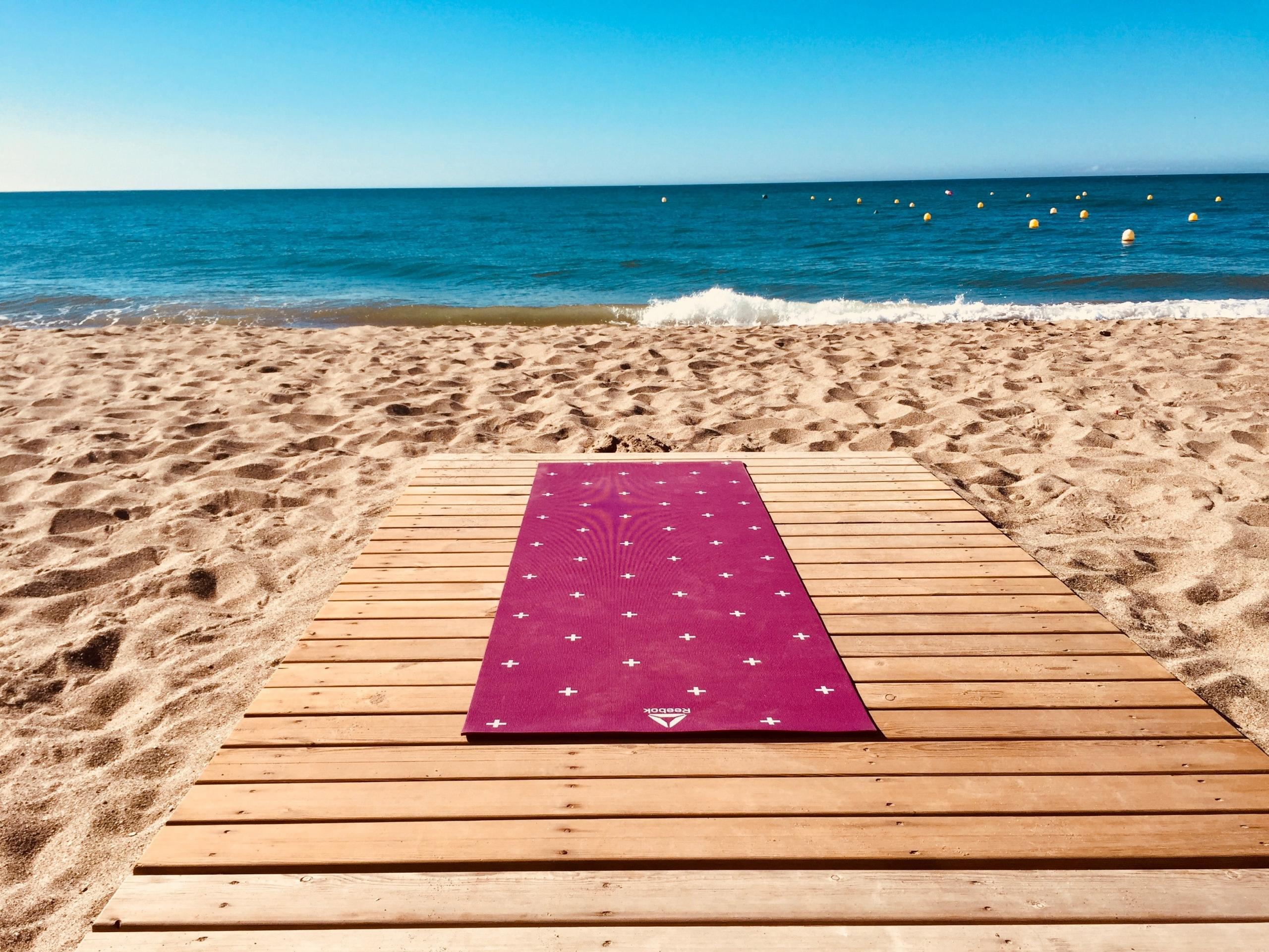 pilates junto al mar