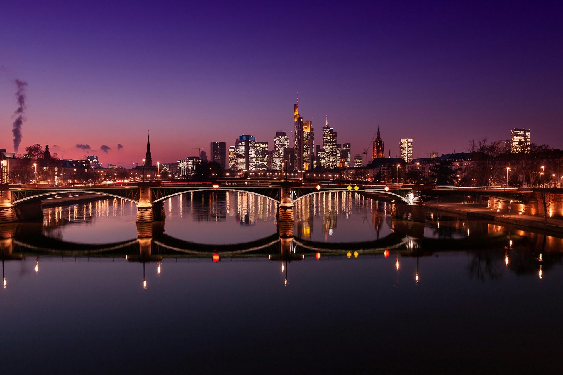 foto panorámica de la moderna ciudad de Frankfurt
