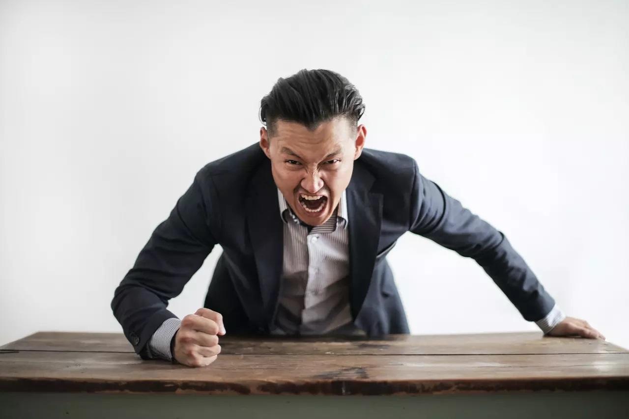 Consejos para reaccionar ante el acoso escolar.