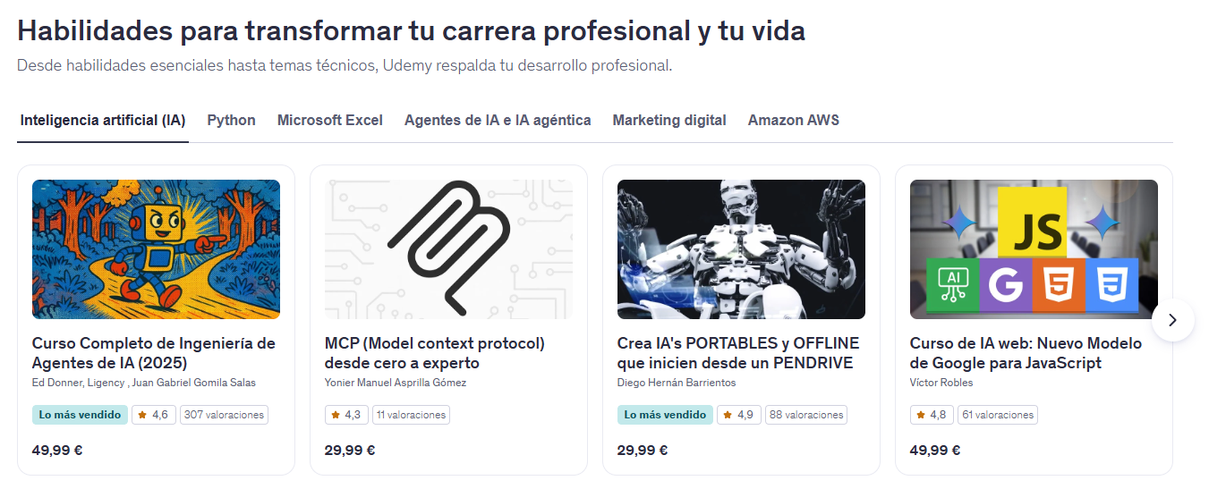 Una página web que muestra cursos en línea para mejorar las habilidades profesionales. Se muestran cuatro opciones de cursos con imágenes, títulos, valoraciones y precios. El tono es educativo y profesional.