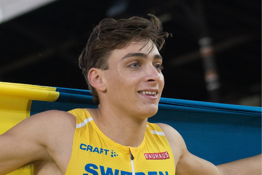 armand duplantis con bandera de suecia