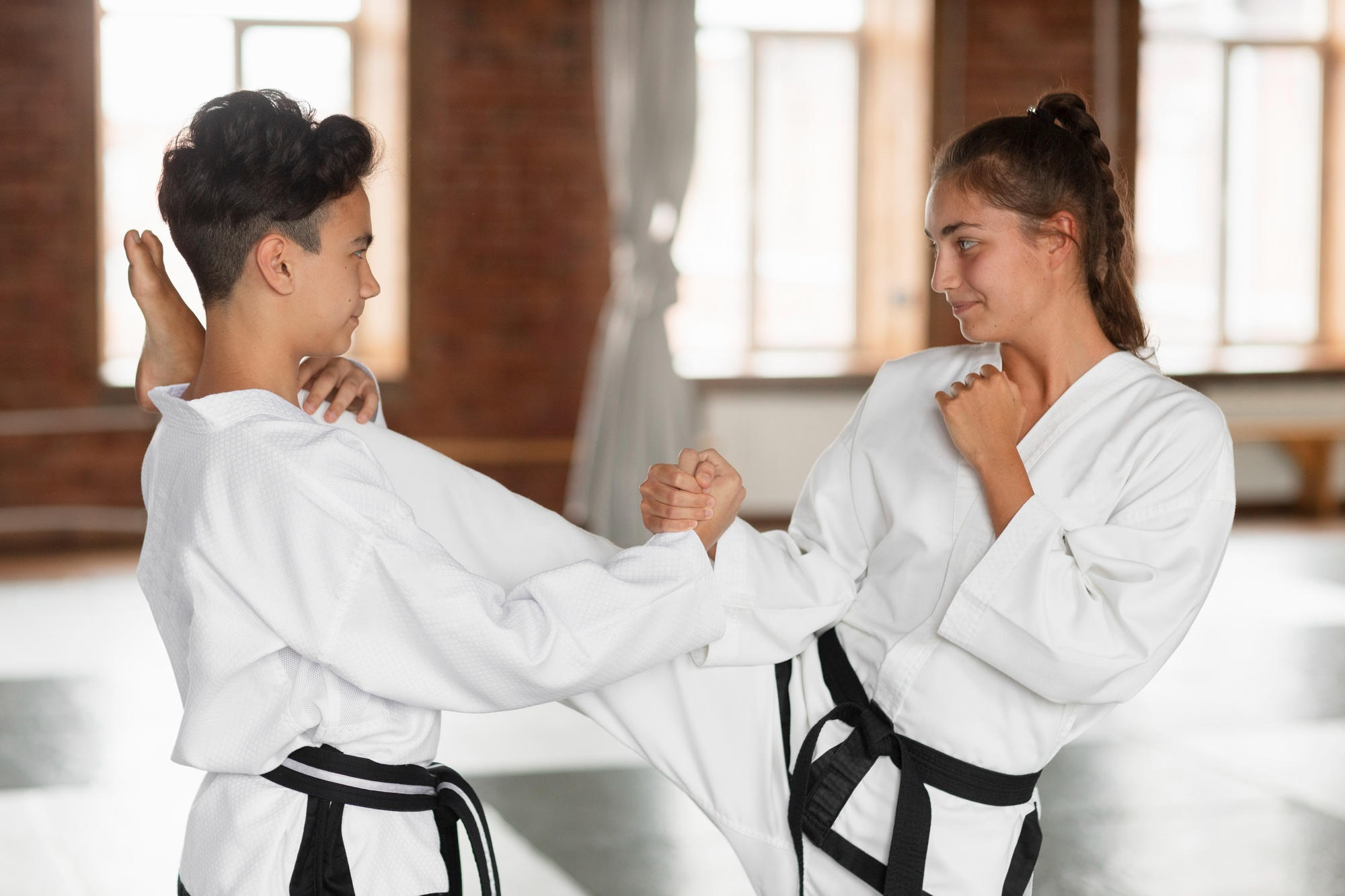 El karate fomenta la creación de lazos de amistad que pueden durar para siempre.