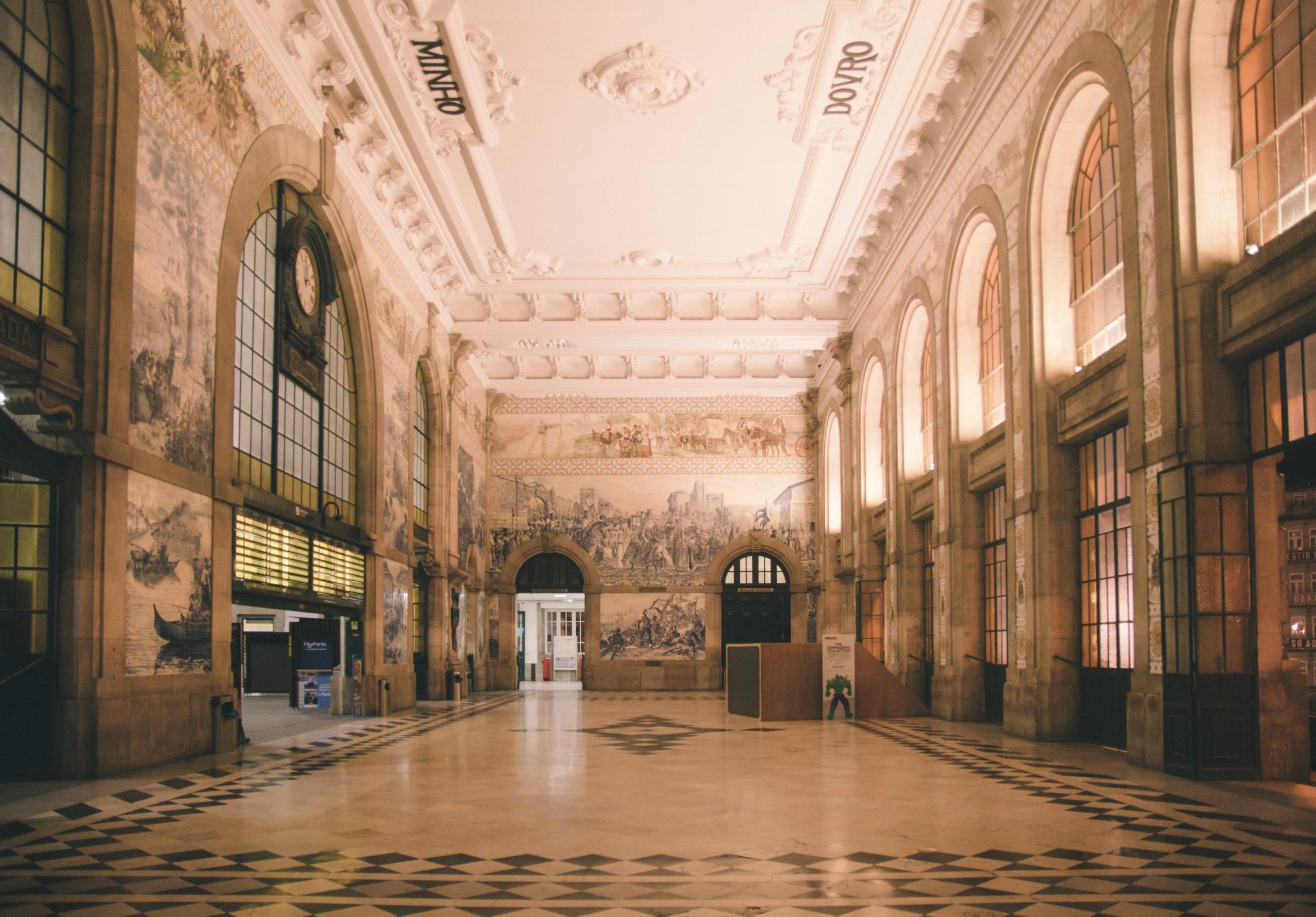 estacion de metro de São Bento oporto