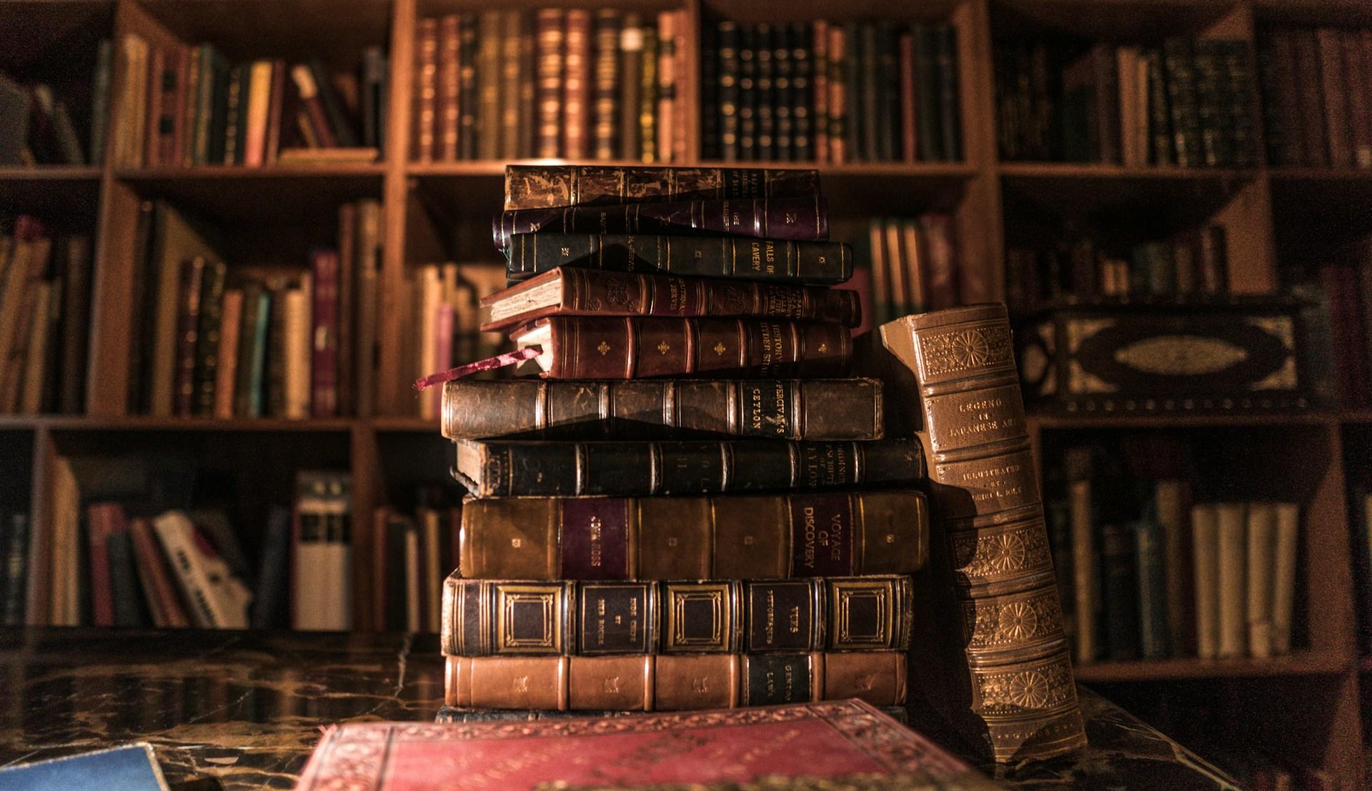 Sus obras han sido traducidas a más de 100 idiomas.
