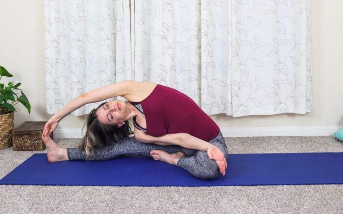 Una postura de yoga avanzado.