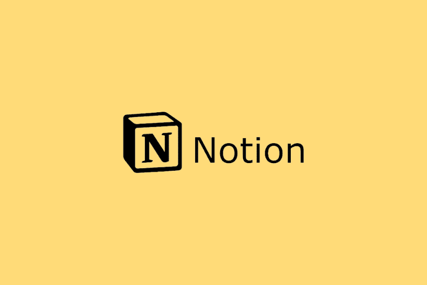 Logotipo de Notion con una letra «N» estilizada dentro de un bloque, sobre un fondo amarillo.