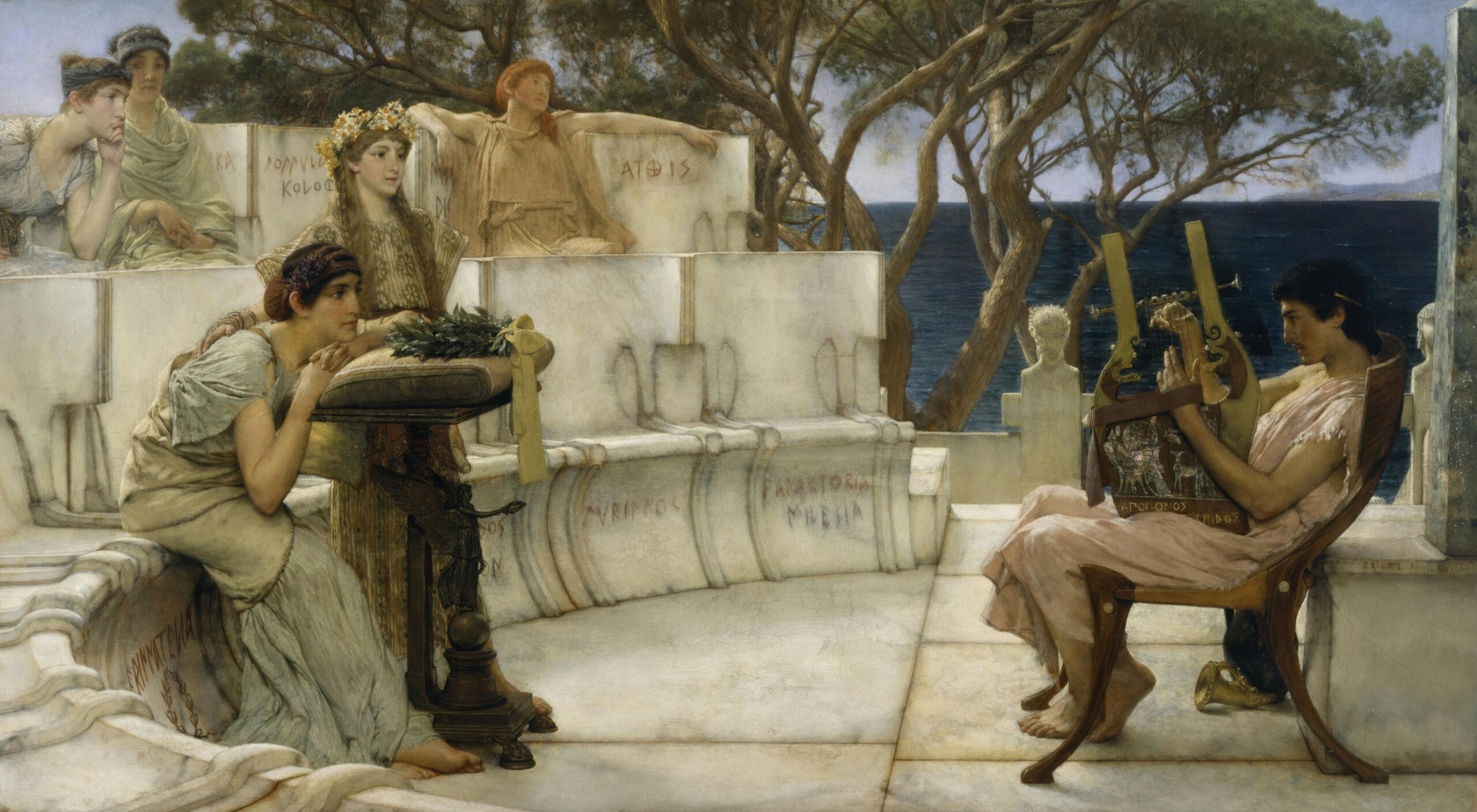 Una serena escena al aire libre con figuras clásicas, una tocando la lira, mientras otras escuchan atentamente, con un tranquilo mar como telón de fondo.