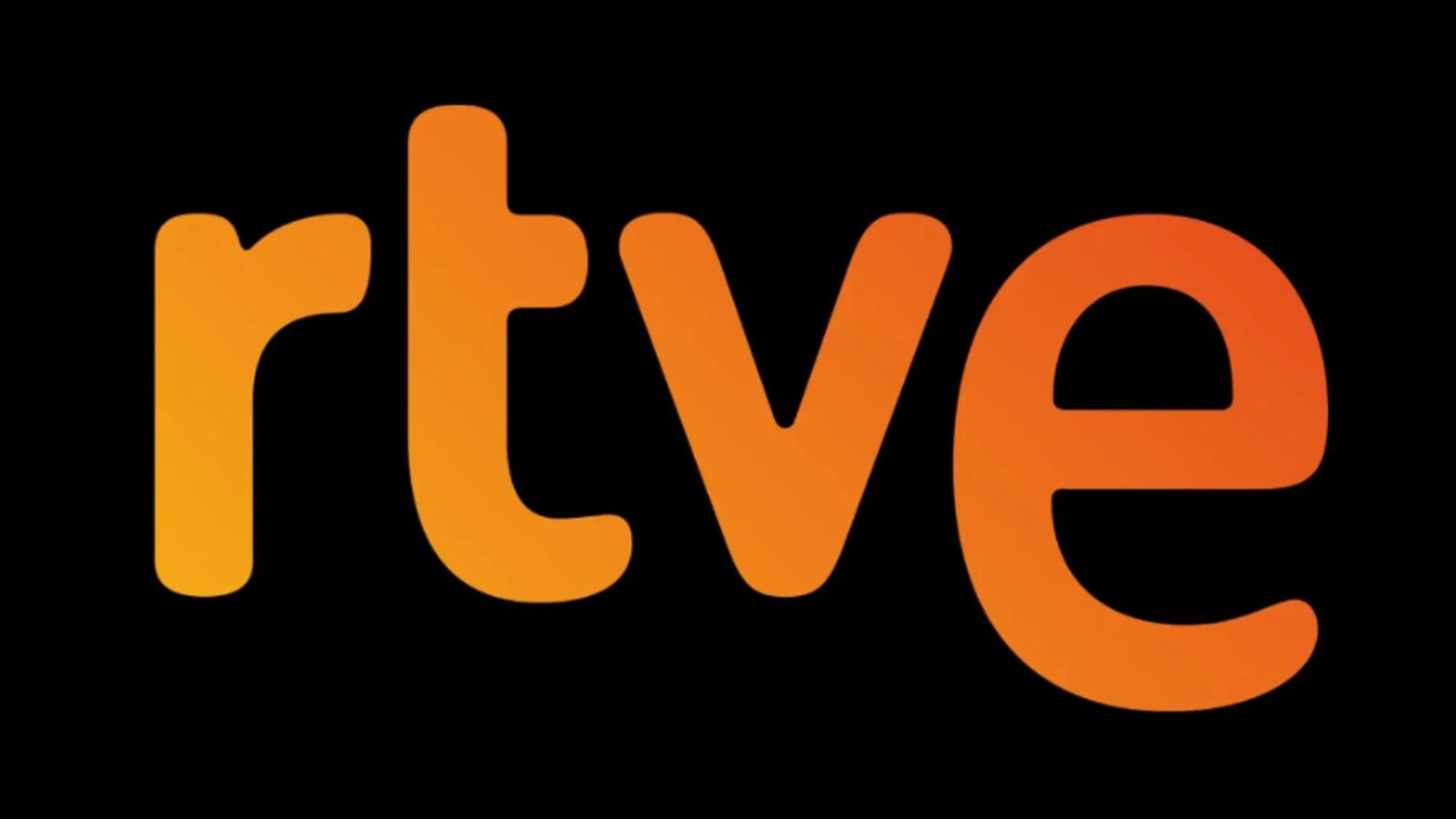 La imagen muestra el logotipo de «rtve» en letras minúsculas y negrita, con un degradado que va del naranja al rojo intenso sobre un fondo negro, lo que transmite un tono moderno y dinámico.