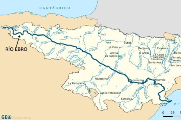 Mapa que muestra el río Ebro en España, con su recorrido desde el mar Cantábrico a través de varias localidades. El terreno circundante aparece identificado.