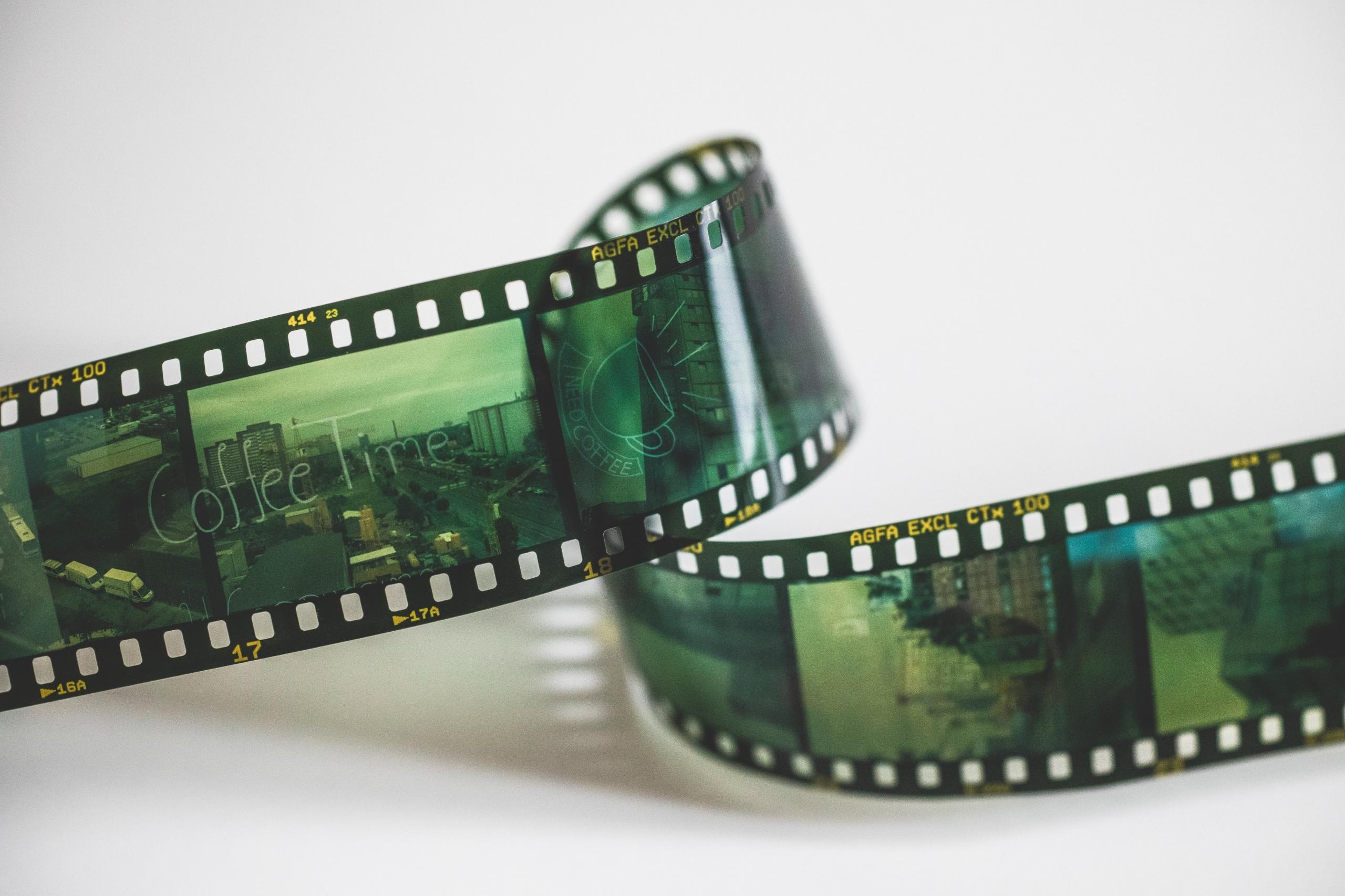 Filminauha, jossa kuvia.