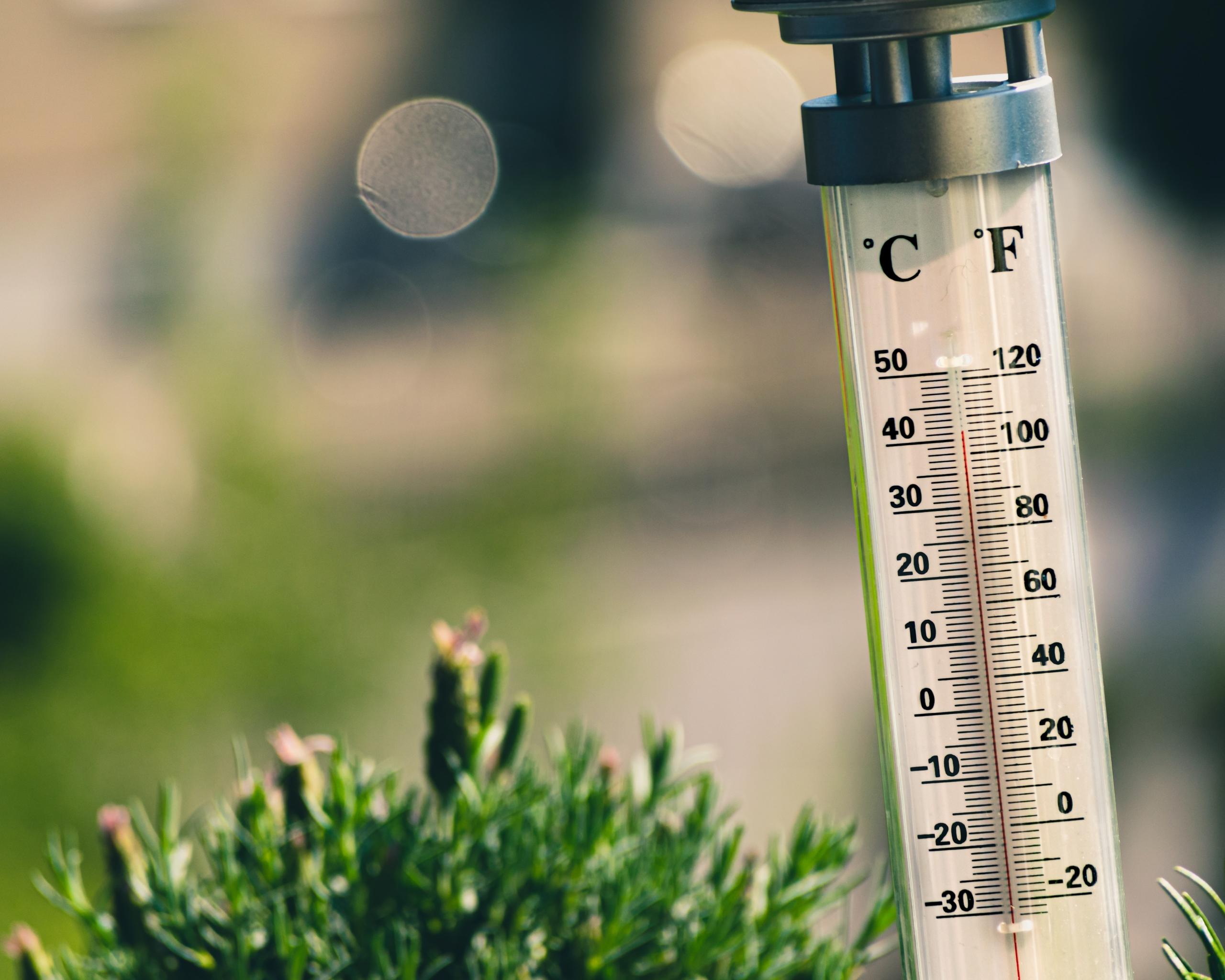 Fahrenheit ja celsius mittari