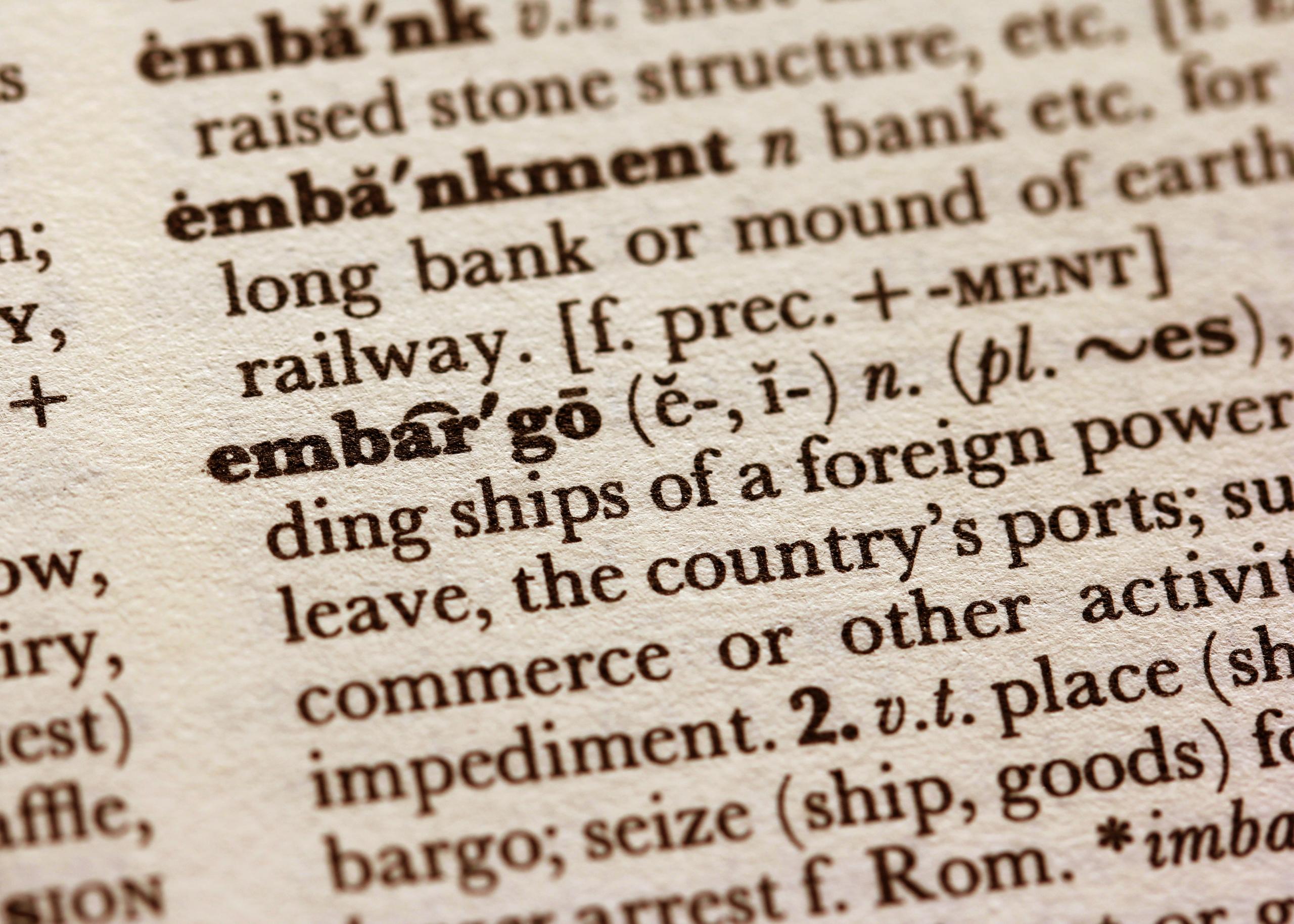 Embargo-sana englanninkielisessä sanakirjassa