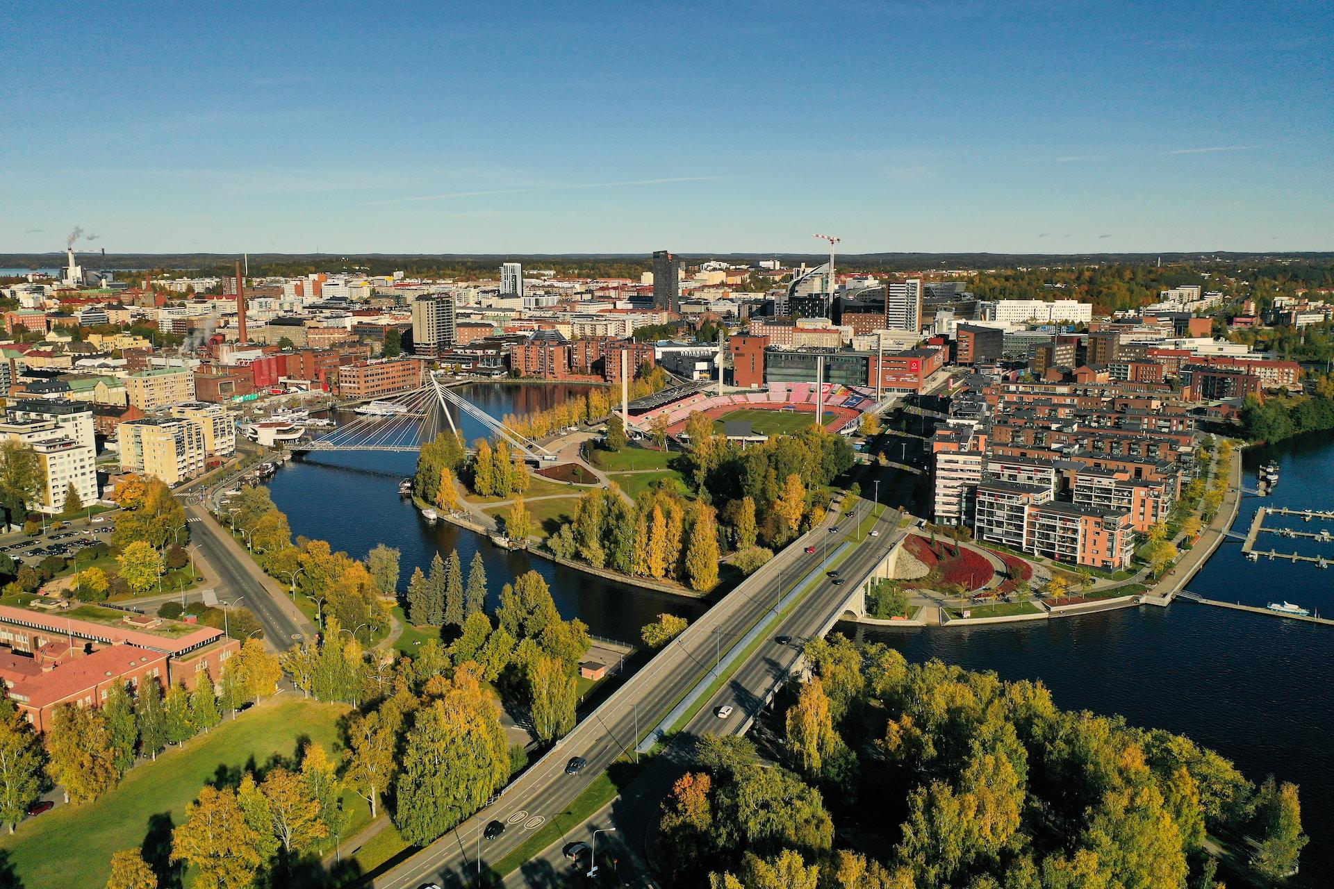 Tampereen kaupunkimaisemaa ilmasta kuvattuna
