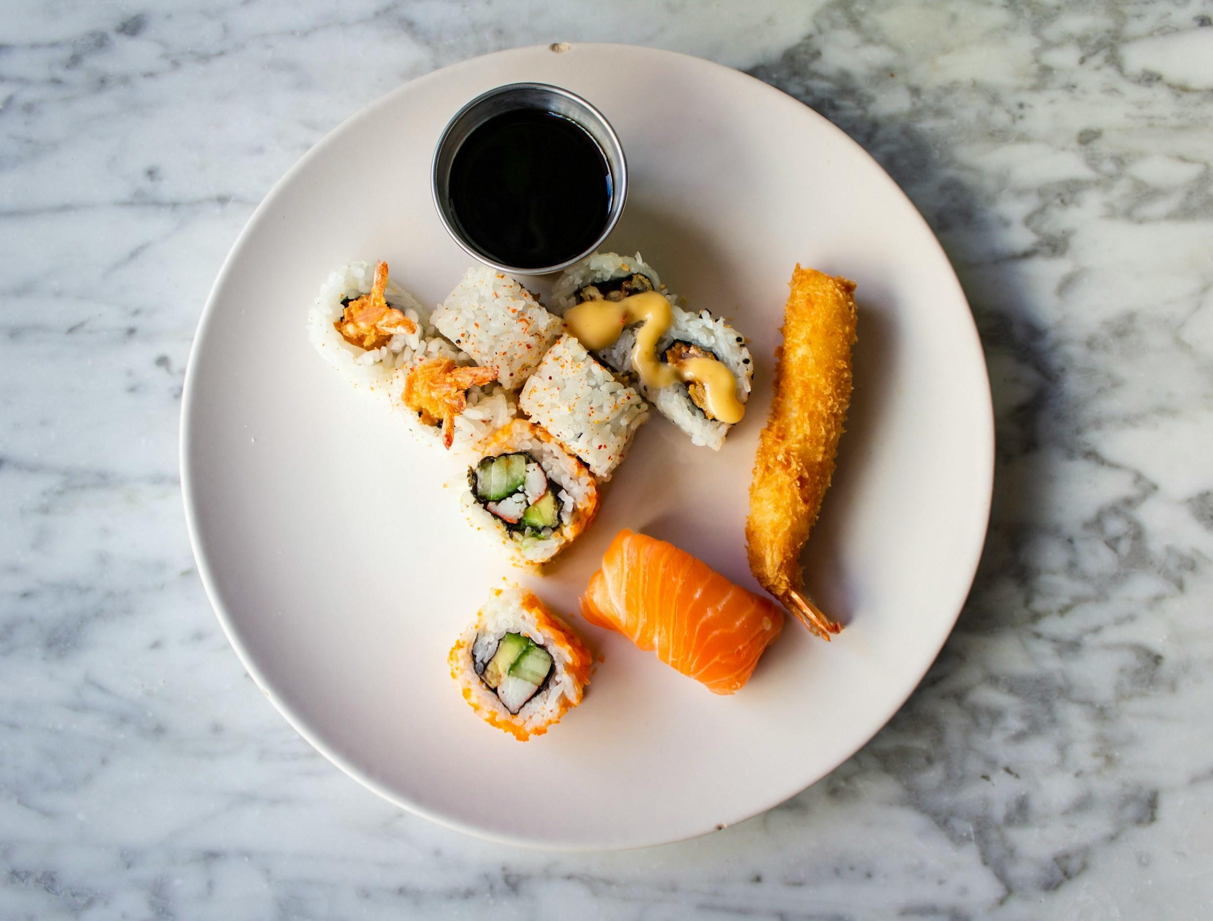 Japanilainen ruokalautanen