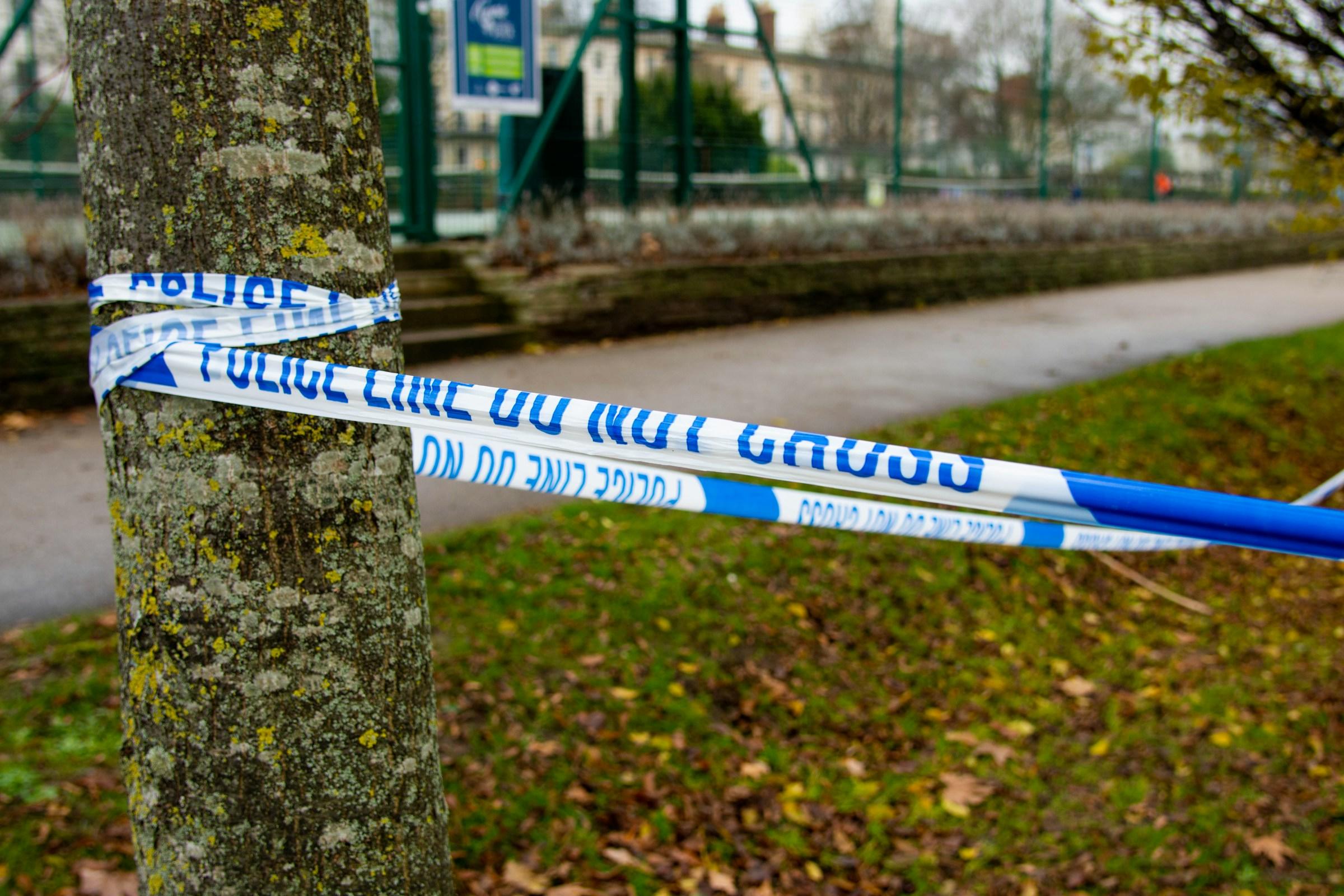 Poliisin eristämä rikospaikka