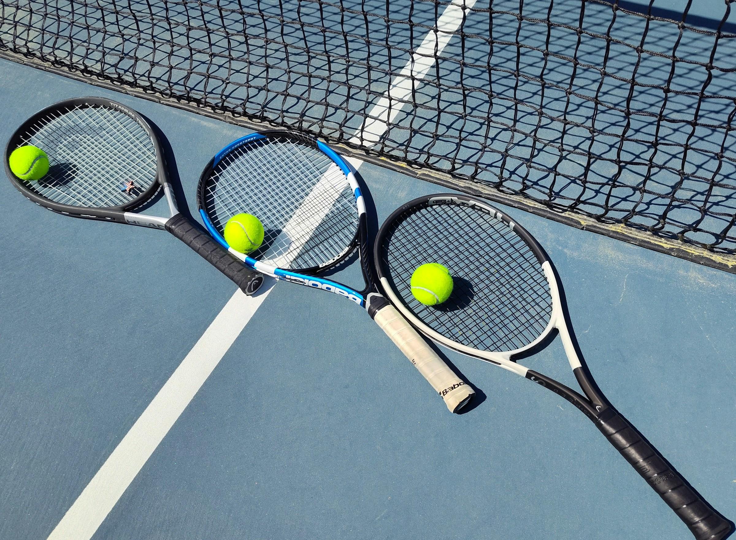 Tennismailat ja pallot