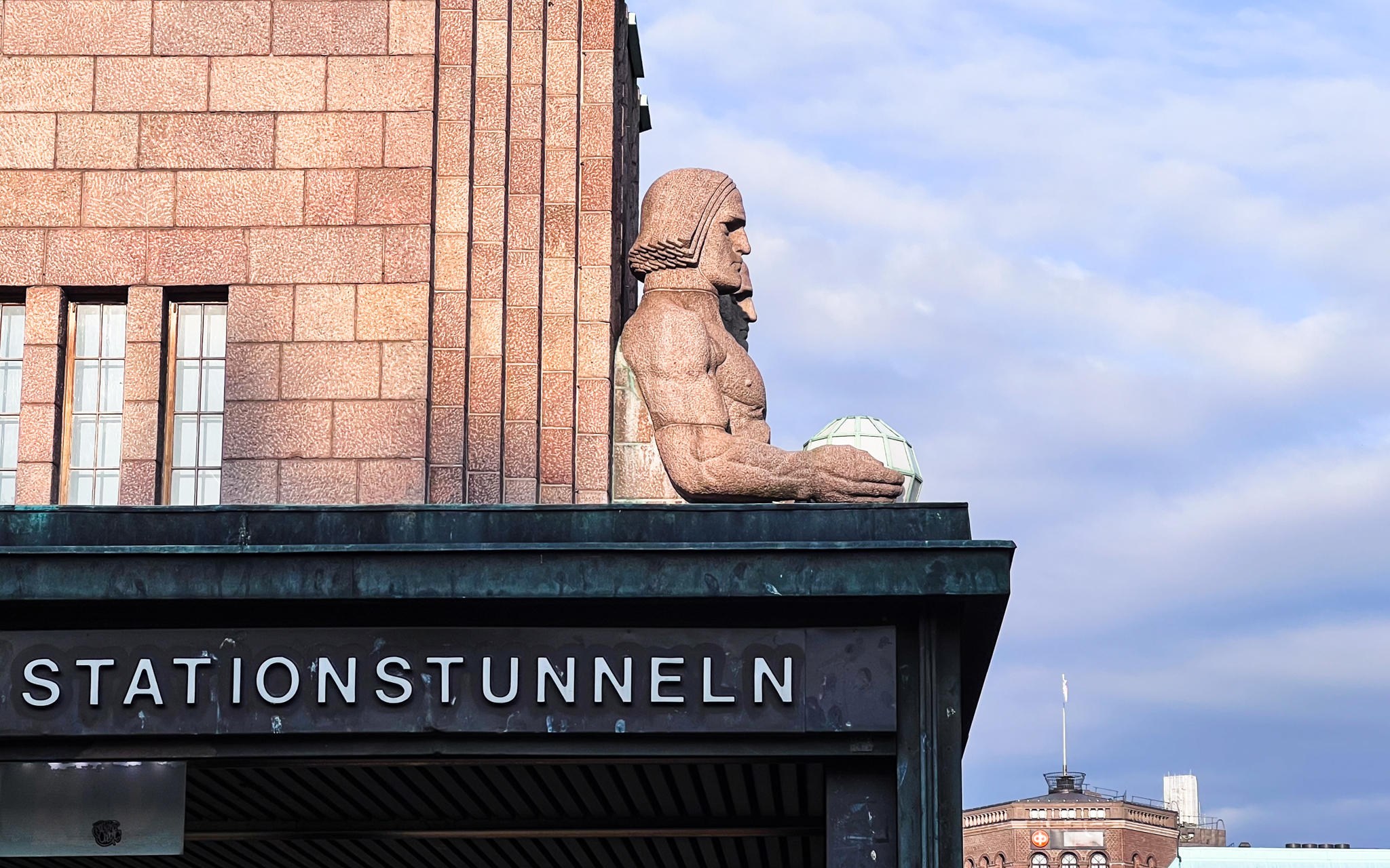 Suomea ja ruotsia Helsingissä