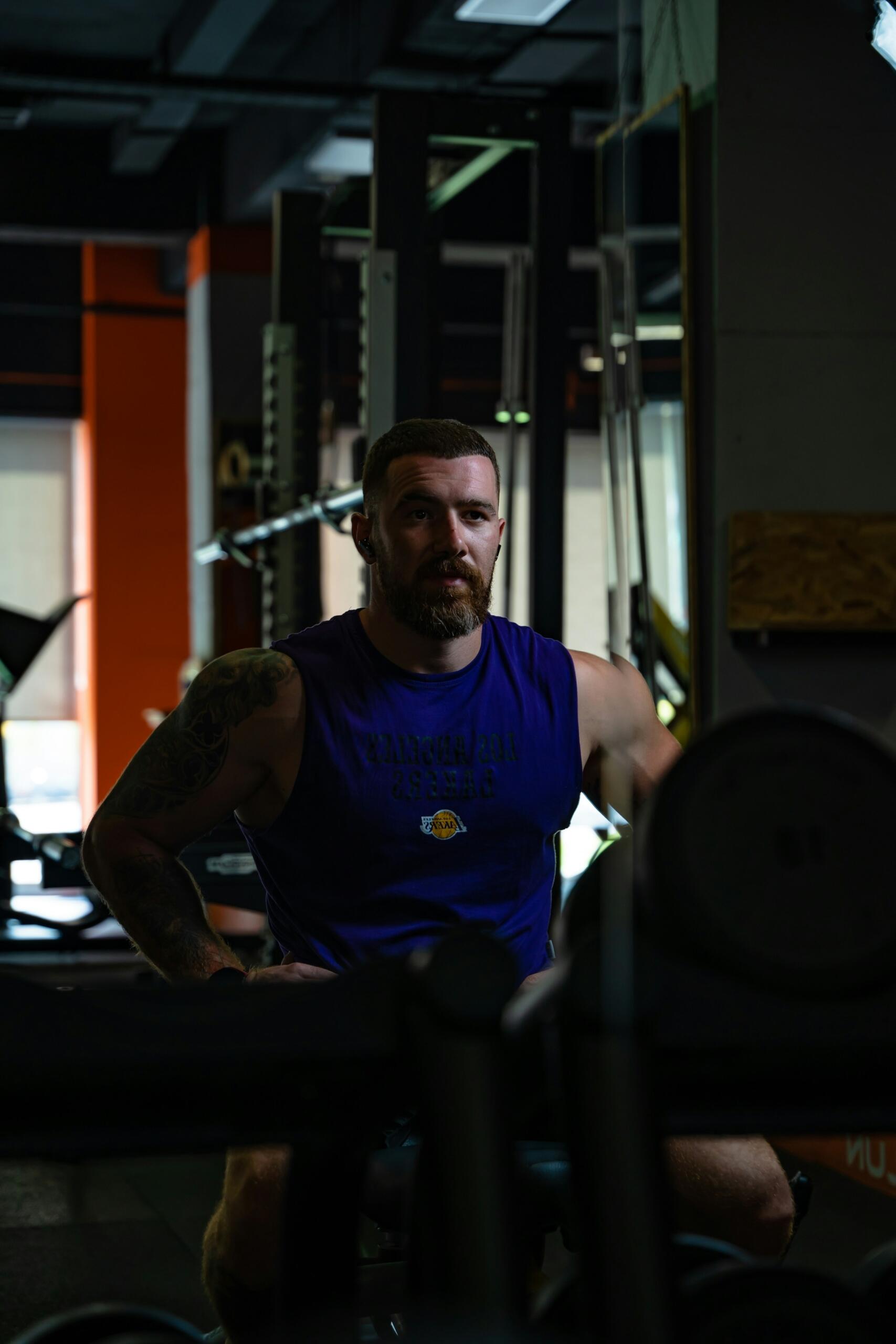 Kuntovalmentaja salilla