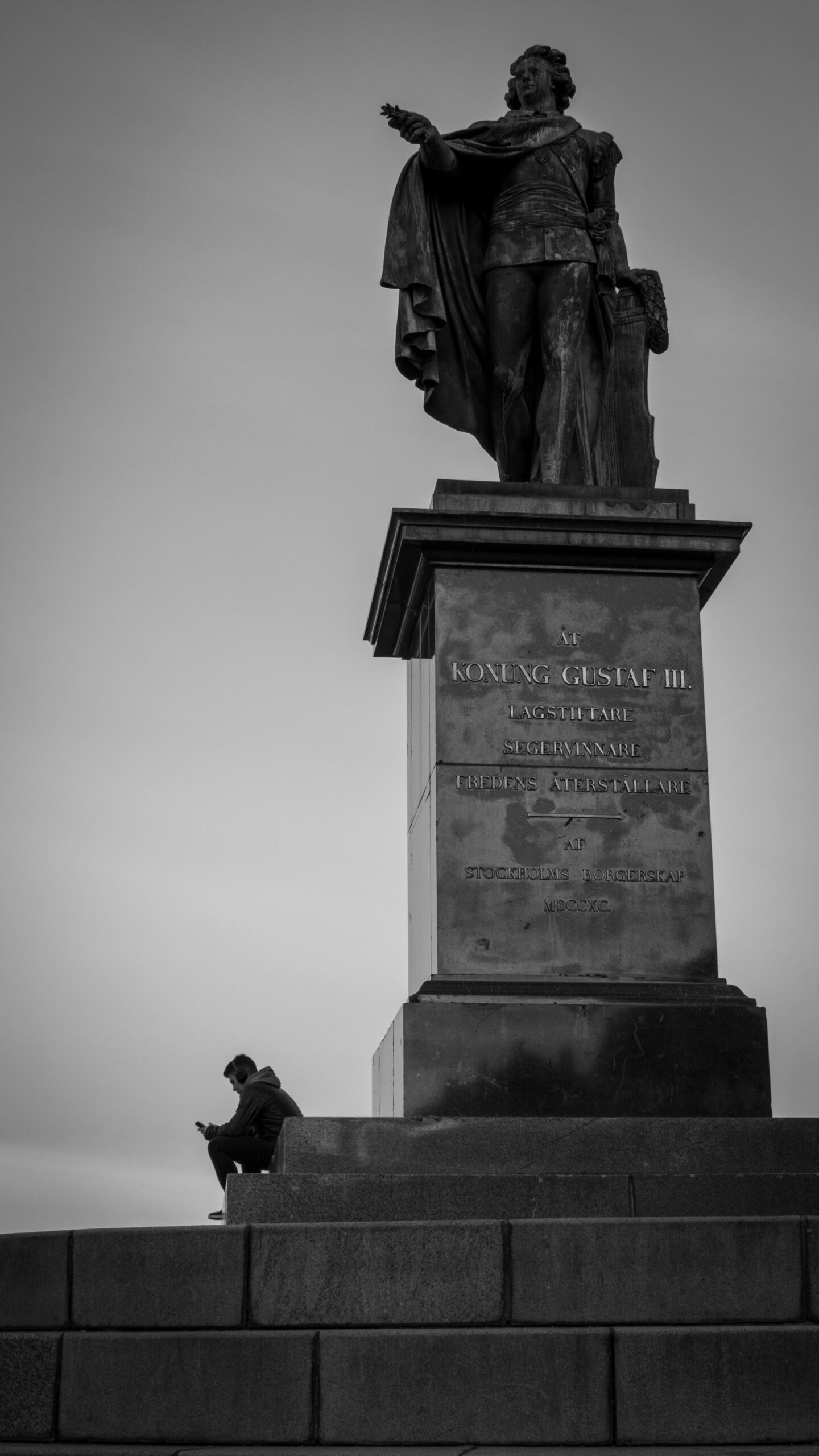 Kustaa III:n muistomerkki Ruotsissa
