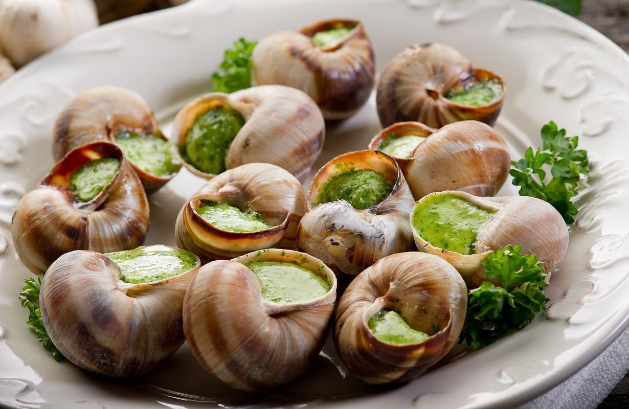Deze Naamse escargots met lookboter en peterselie zijn een Waalse trots