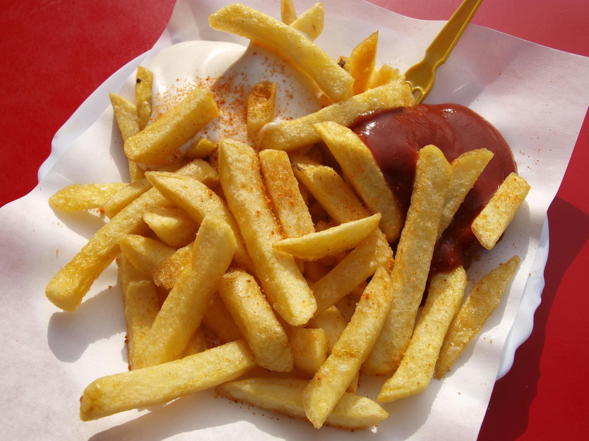 Friet ketchup