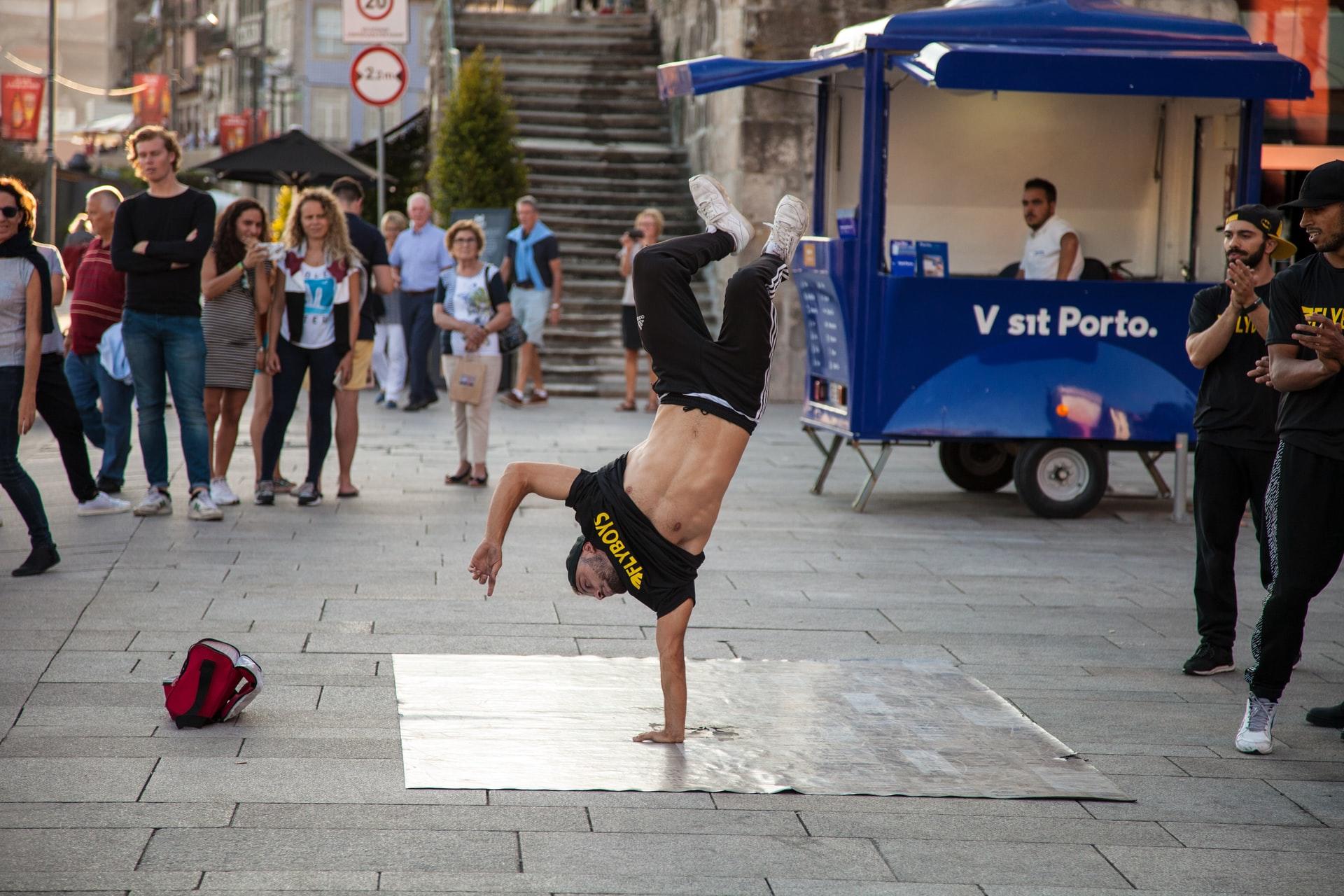 In Vlaanderen heb je de mogelijkheid om breakdance aan te leren