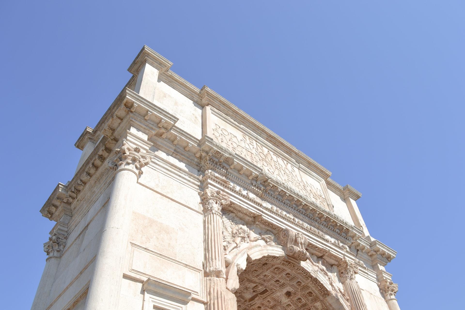 Latijn leren in Mechelen zal je helpen om talloze Italiaans monumenten te ontcijferen