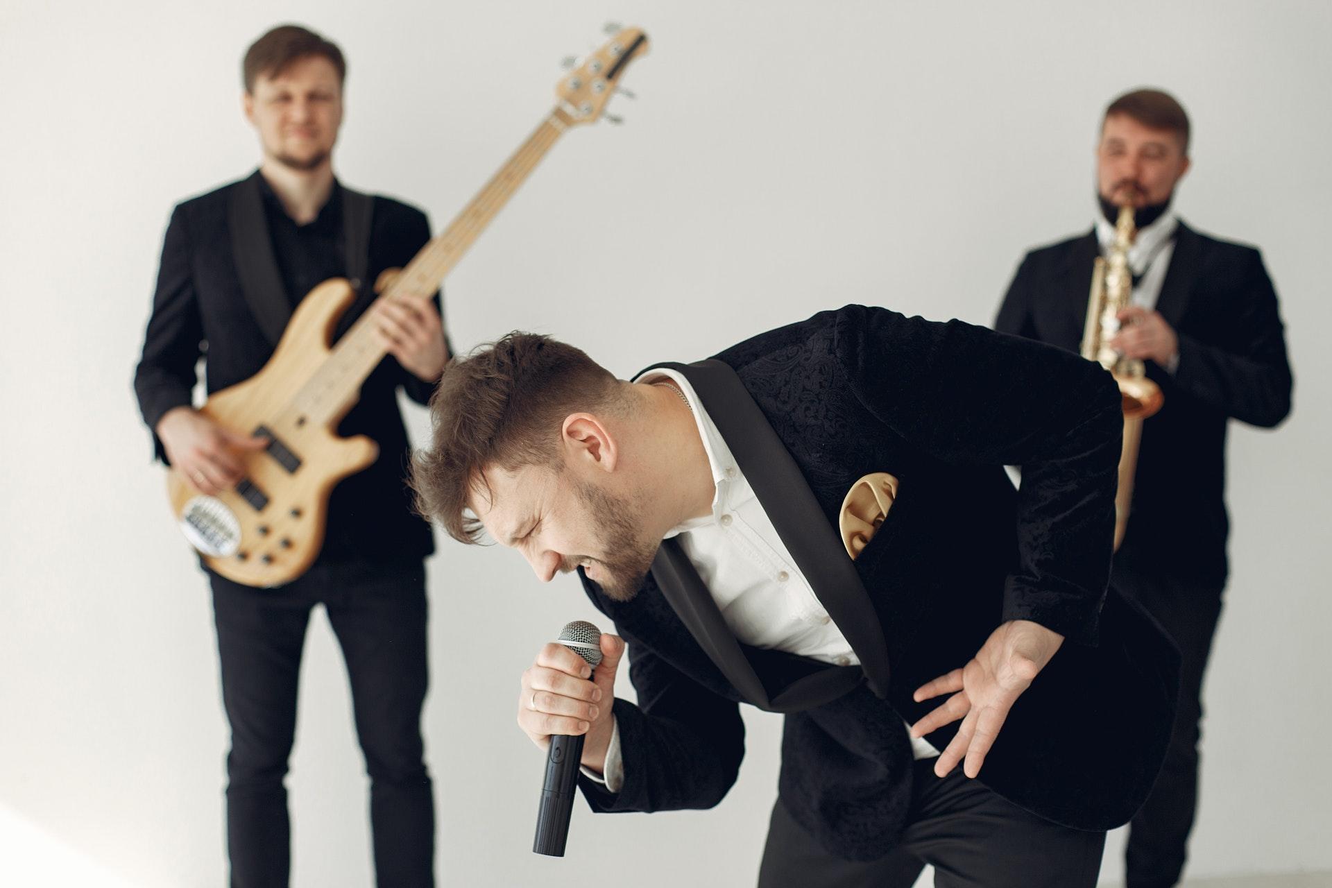 Zingen brengt mensen samen, ontdek het in een bijles zang in Aalst